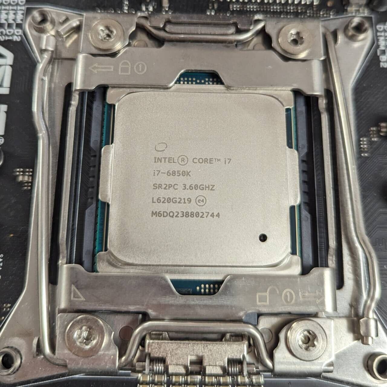 ASUS X99-DELUXE LGA 2011, Intel Motherboard & i7-6850K CPU + TPM Module