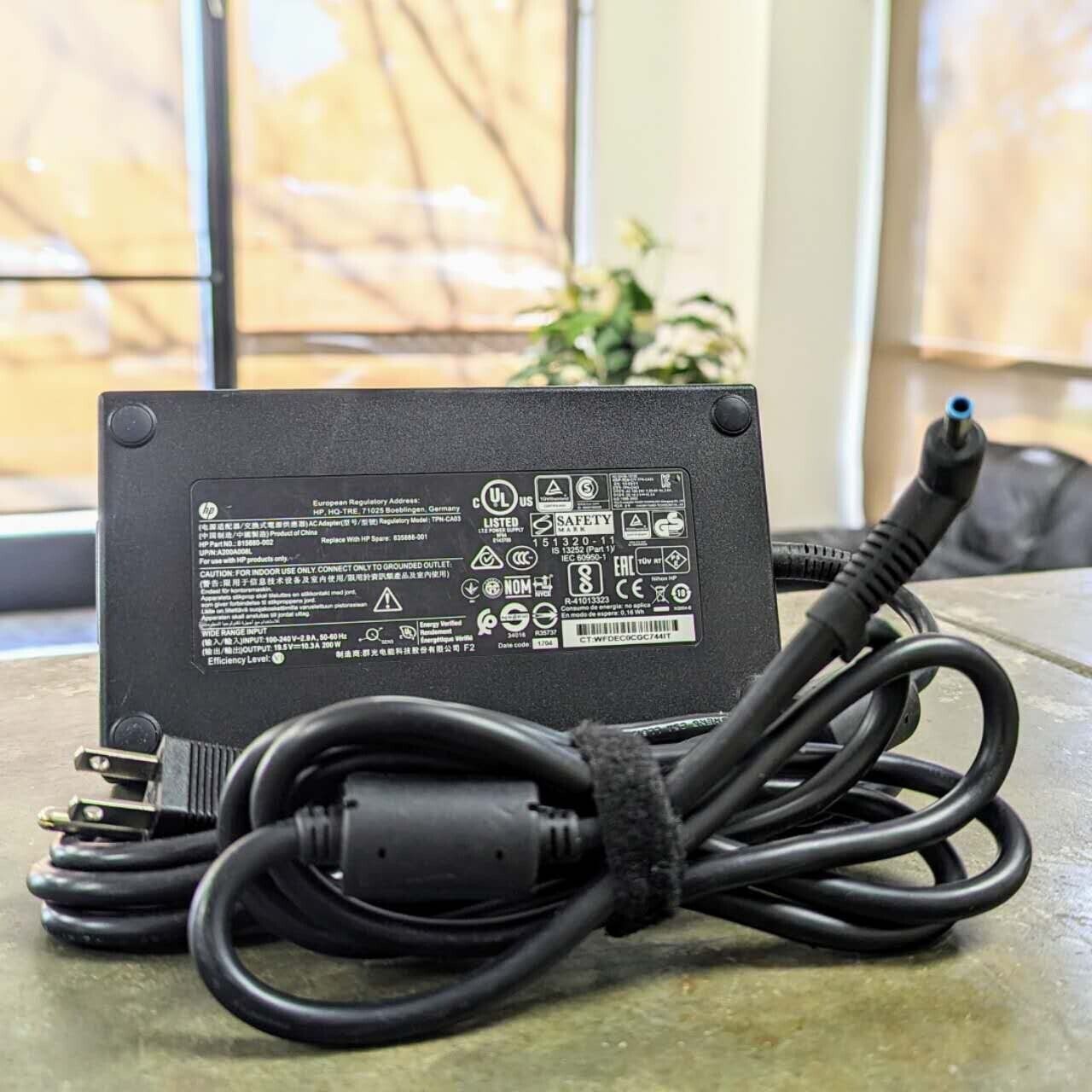 Genuine HP Charger Slim 19.5V 10.3A 200W HP Omen 15-DC1020NR 815680-002 Blue tip