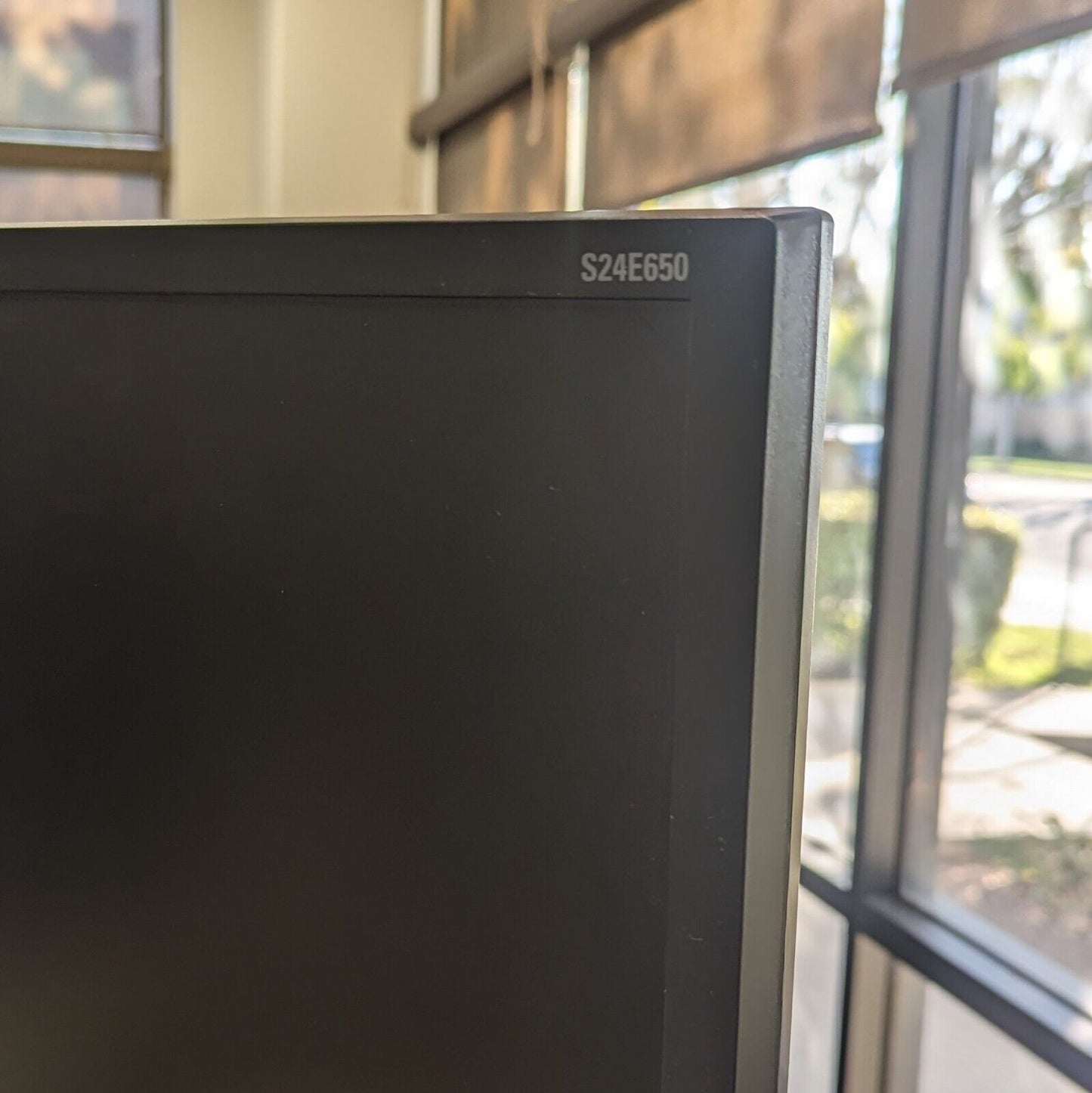 SAMSUNG SE650 S24E650DW 24" inch HD 1920 x 1200 Monitor D-Sub DP DVI VGA