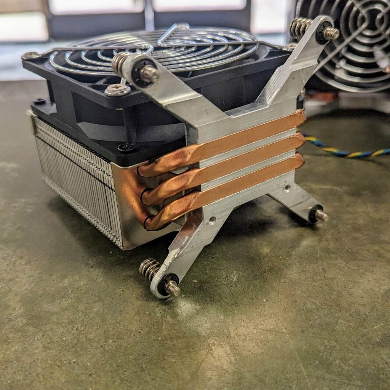 High Performance CPU Cooler Heatsink + Fan LGA 2066 LGA 2011 01EF049