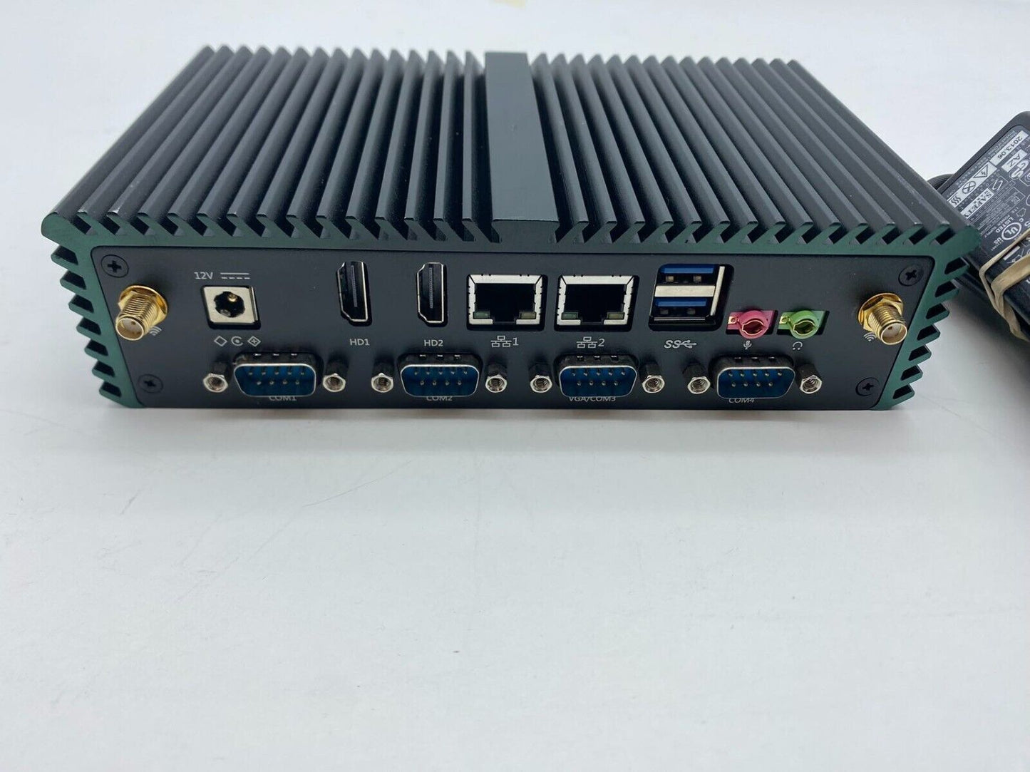 Qotom Q305p 3205u 4GB 32GB SSD Mini PC COM Serial Port IPC POS Computer RS-232