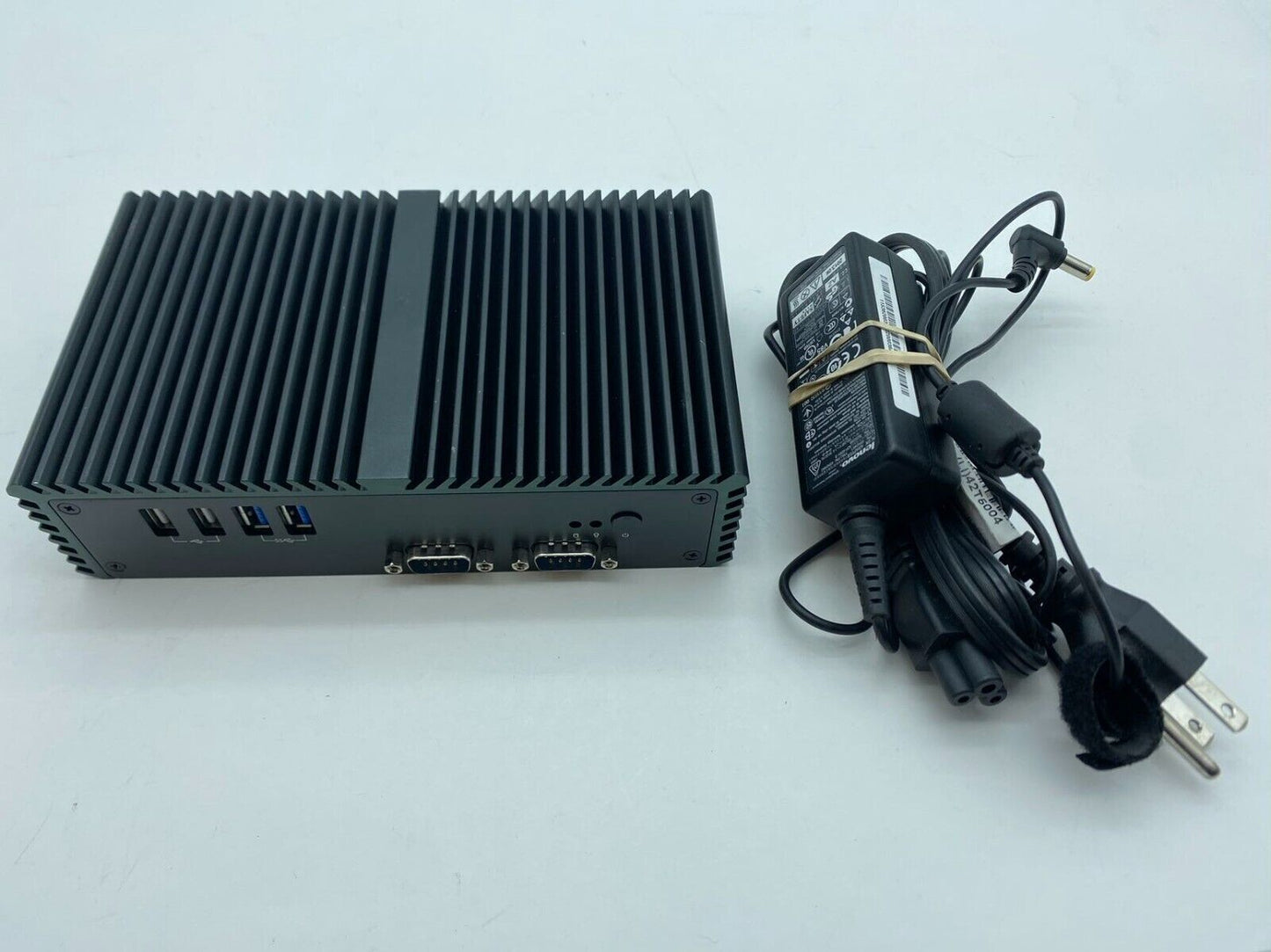 Qotom Q305p 3205u 4GB 32GB SSD Mini PC COM Serial Port IPC POS Computer RS-232