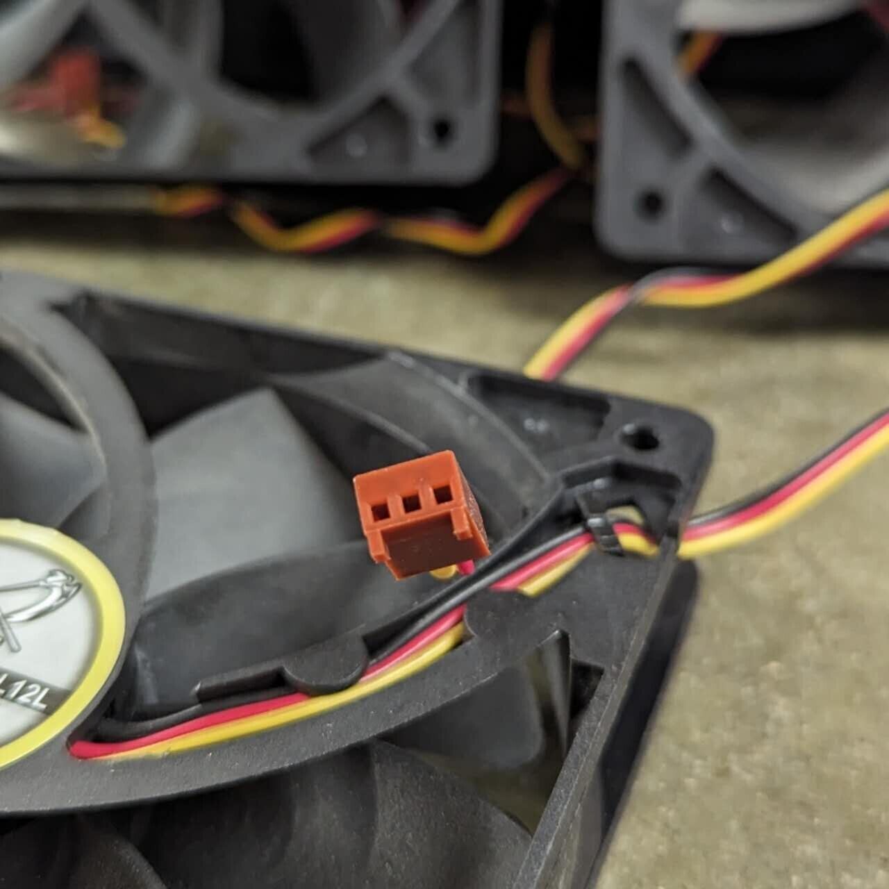 4 PACK Scythe 120mm 3 pin Computer case fans PC Gaming DC 12V 0.10A slip stream