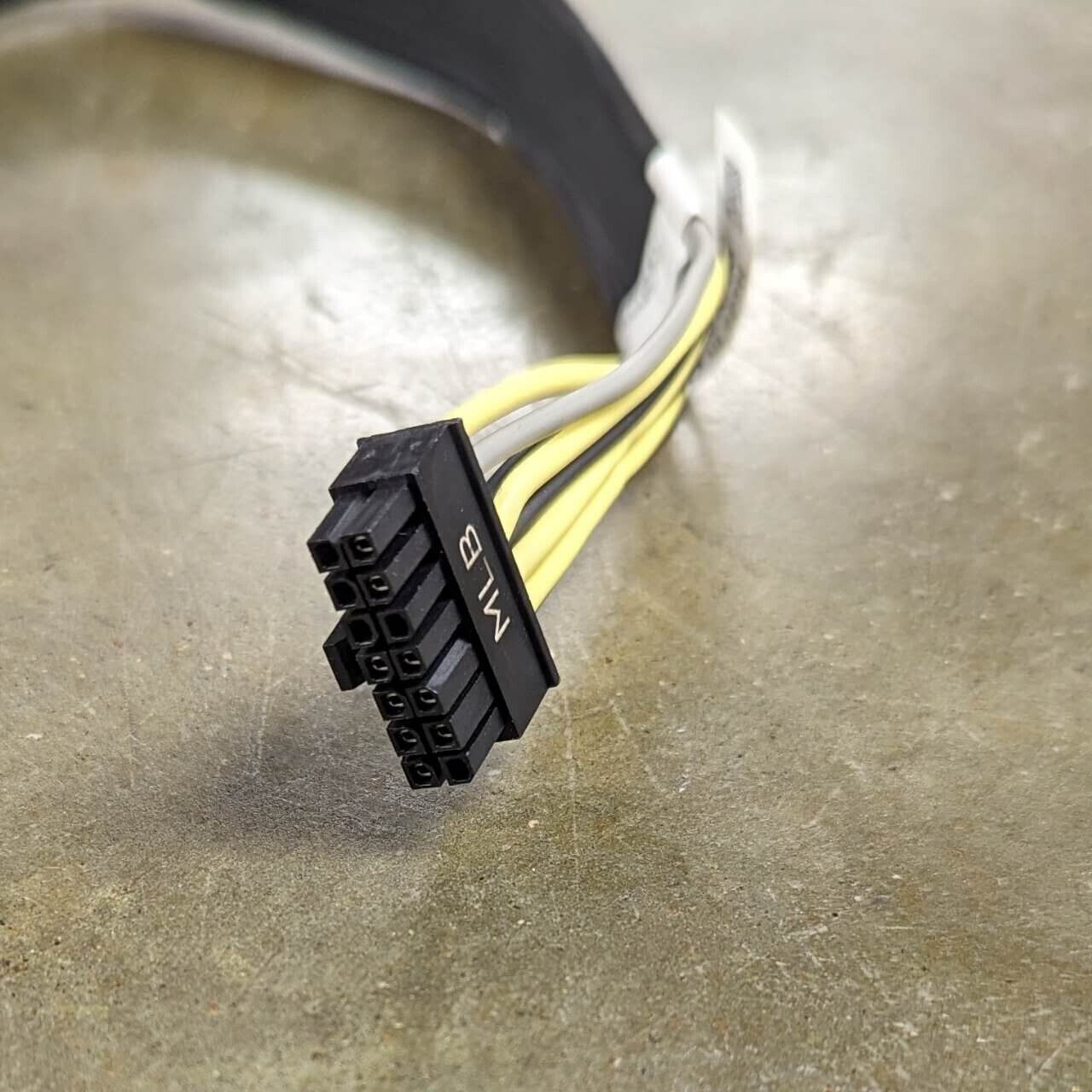 DELL RYJ56 14-pin to 18-pin (10+8) for PowerEdge Server PCIE Power Cable