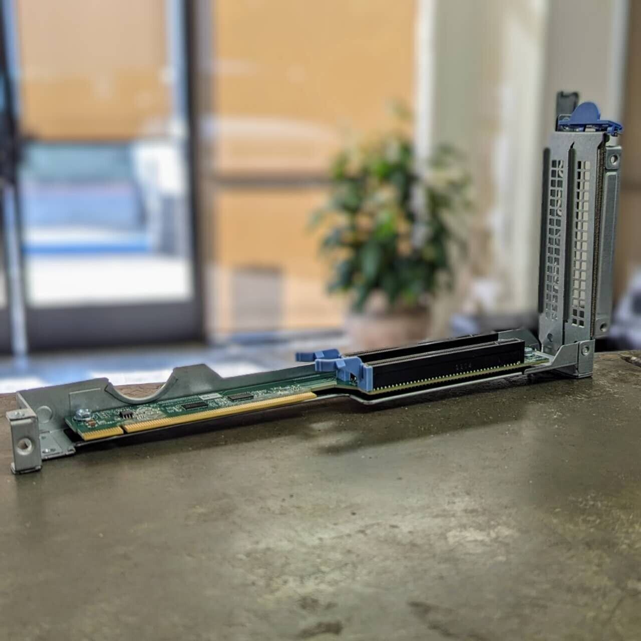 Dell JDGDC Riser Board for DELL Precision R3930