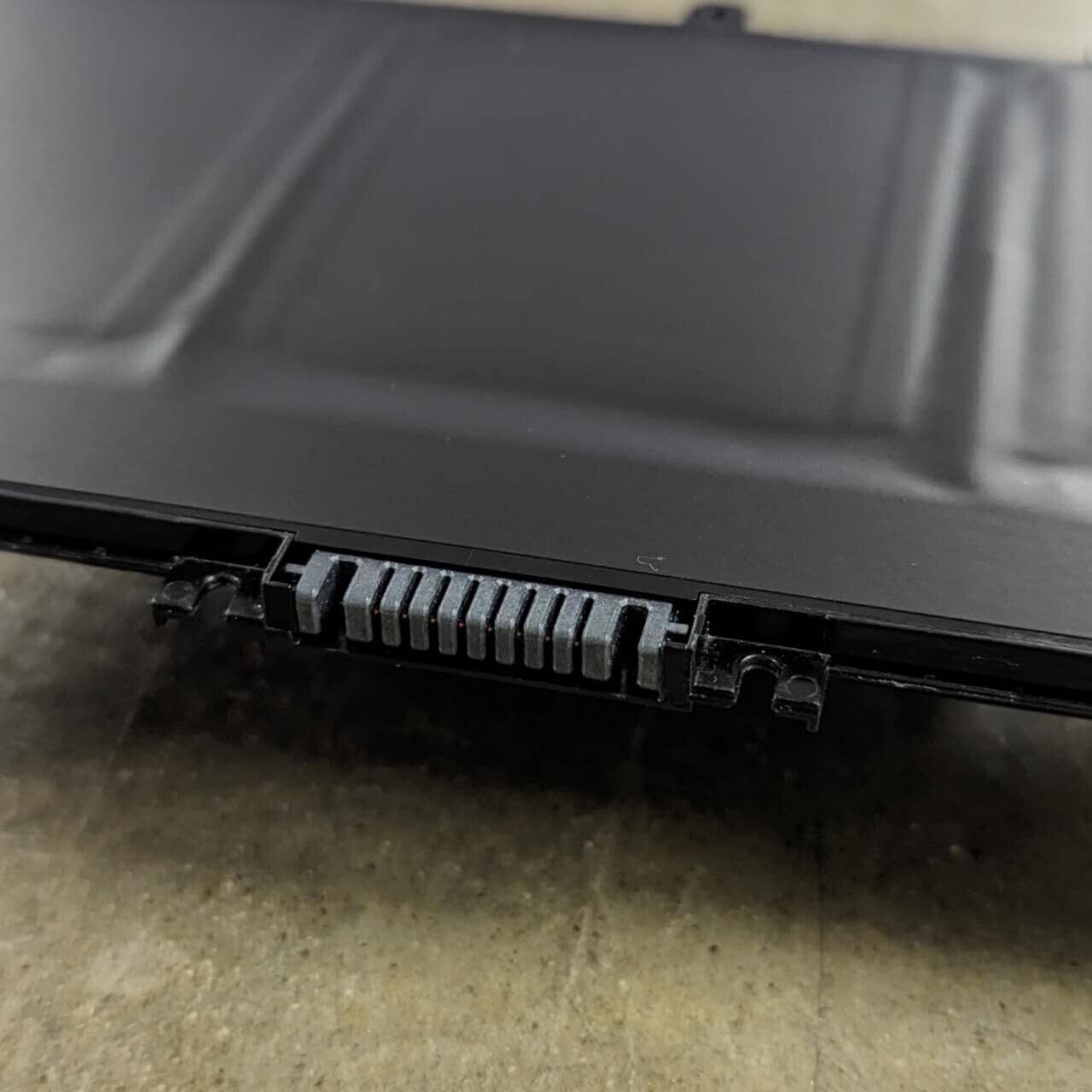 HW03XL Genuine NEW Battery for HP Pavilion 15 15-EG0067ST 15-EG0027OD L97300-005