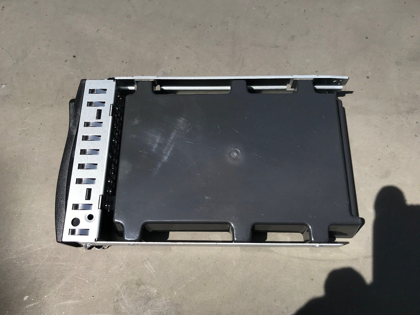 NEW Genuine DELL POWEREDGE C6100 BLANK / FILLER Caddy 8XC41