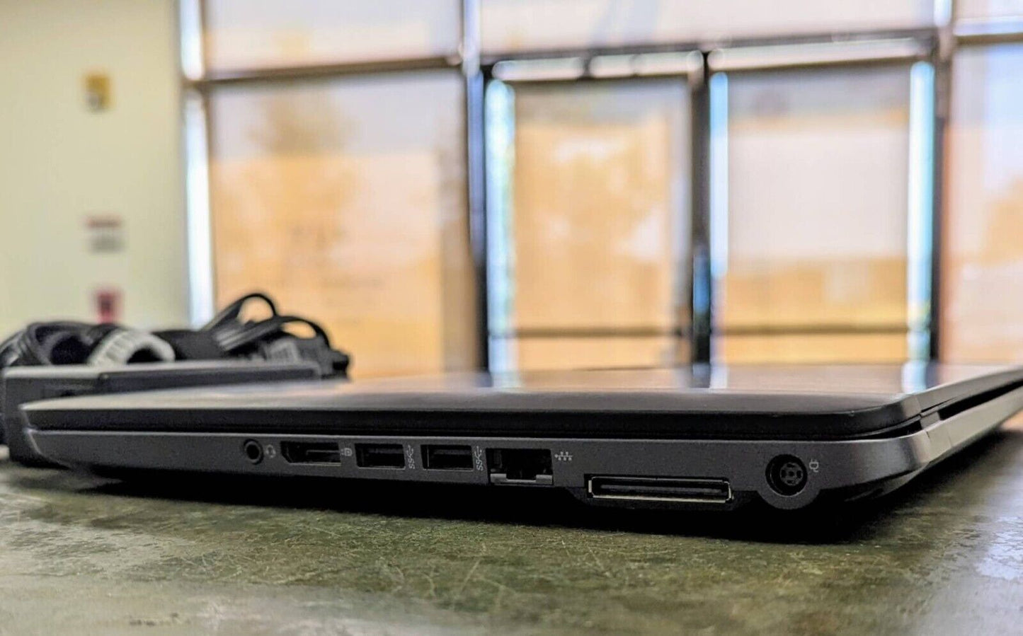 HP ZBook 14 G2 i5-5200U 2.2GHz 8GB RAM 256GB SSD + 500GB HDD 14" WINDOWS 10 PRO