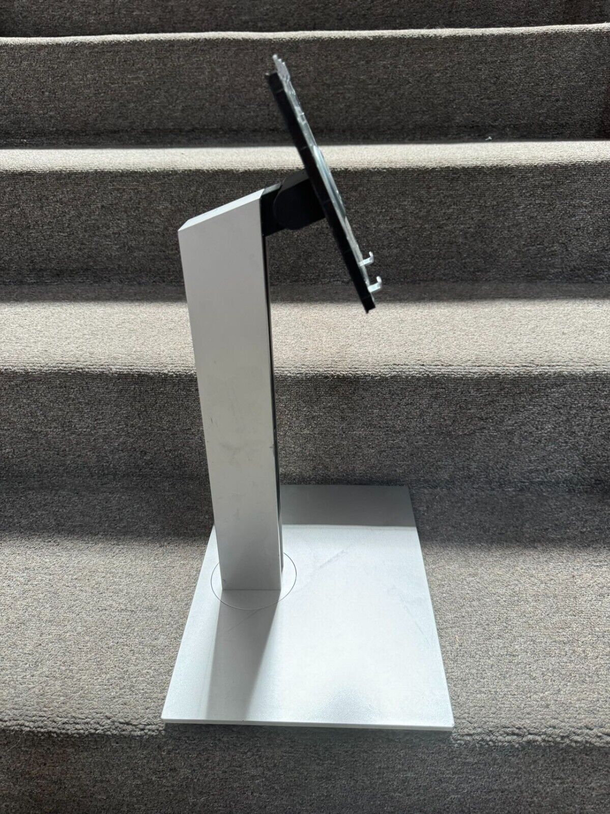 HP - E27u G4 / E27Q G4 Monitor Stand & Base 97432-701