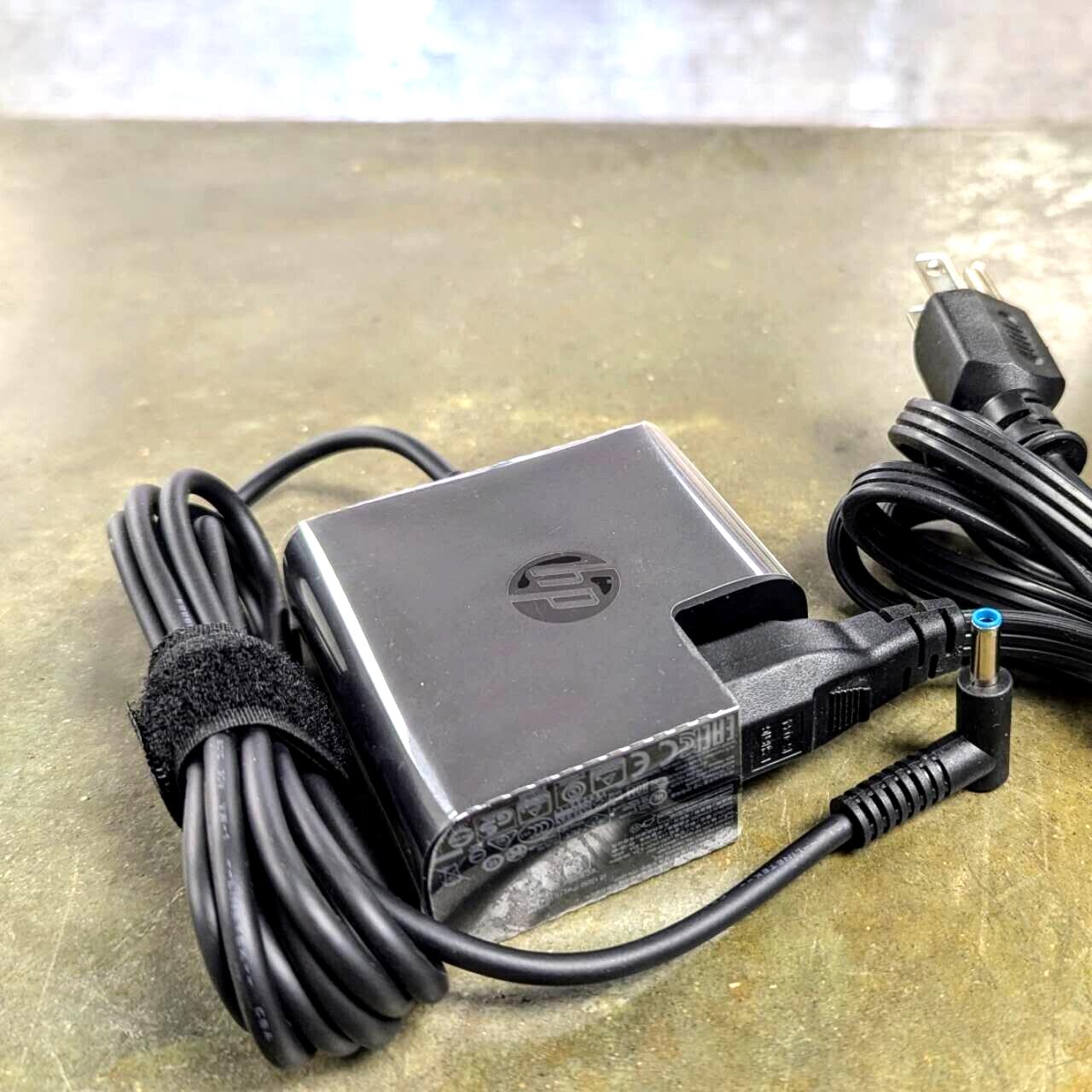 Genuine 65W HP AC Adapter Charger blue tip 19.5V Pavilion 853605-001 TPN-LA05