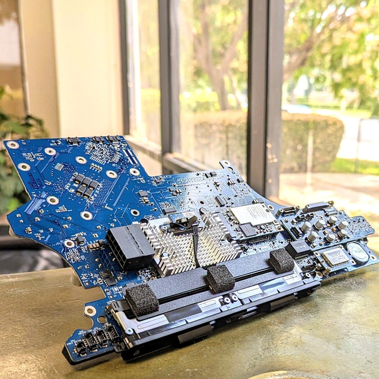 OEM Apple 20" iMac Logic Board 820-2143-A | 2.0GHz Core 2 Duo, 661-4437, 2007 nc