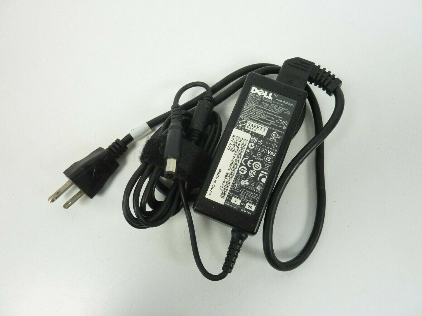LOT OF 50 Dell Genuine HA65NS5-00 Adapter 09RN2C 65W 19.5V 3.34A Charger