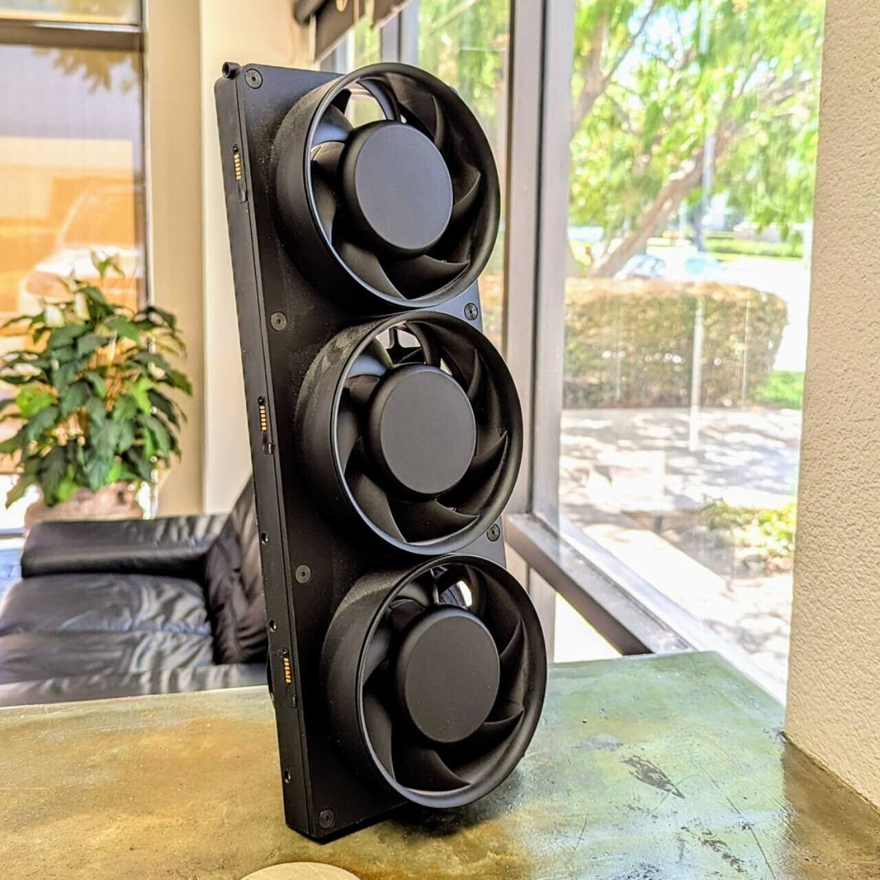 2019 Apple Mac Pro 7,1 Cooling Fan A1991 A2304 Triple Fan Assembly 923-03327