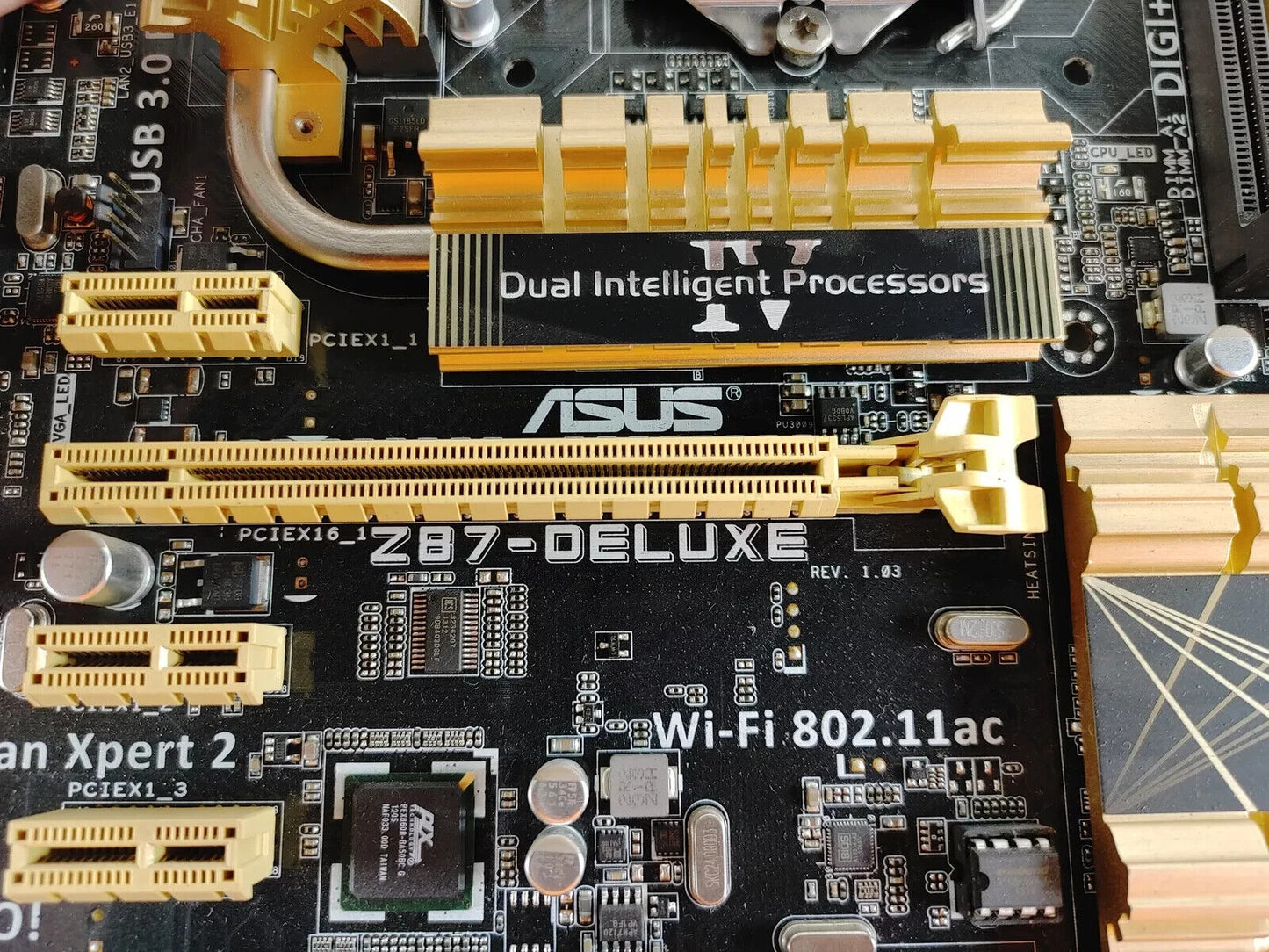 Asus Z87-DELUXE Intel LGA 1150 DDR3 Desktop Motherboard