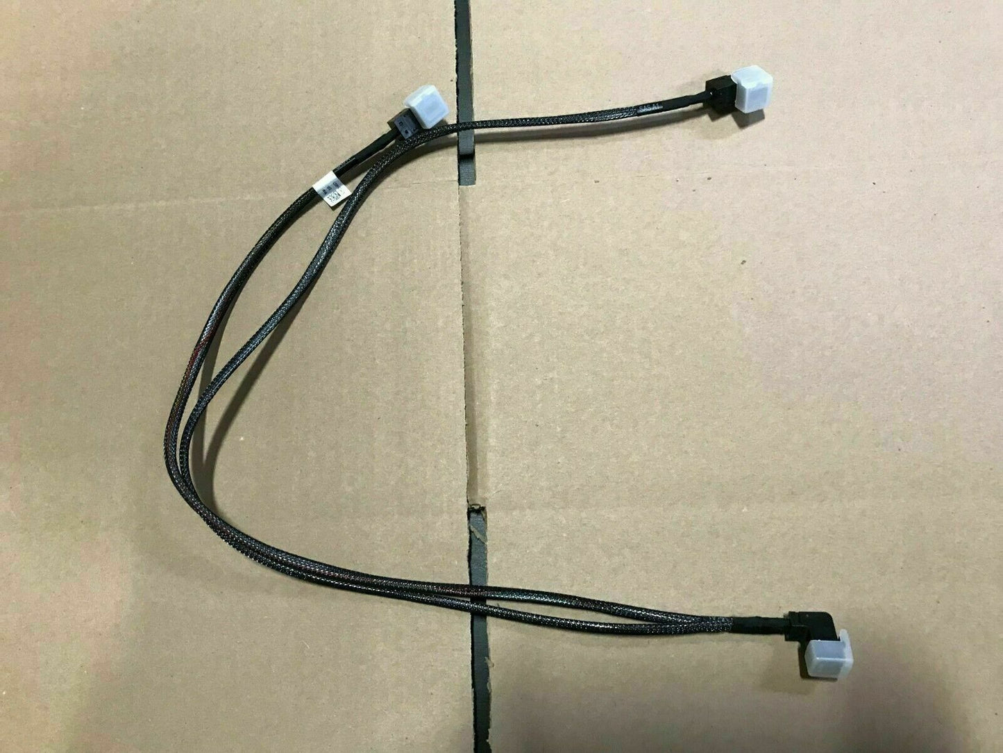 Dell PowerEdge R740 ASSY CABLE MID3.5 BP2.5X24 R740 0YYD2V YYD2V