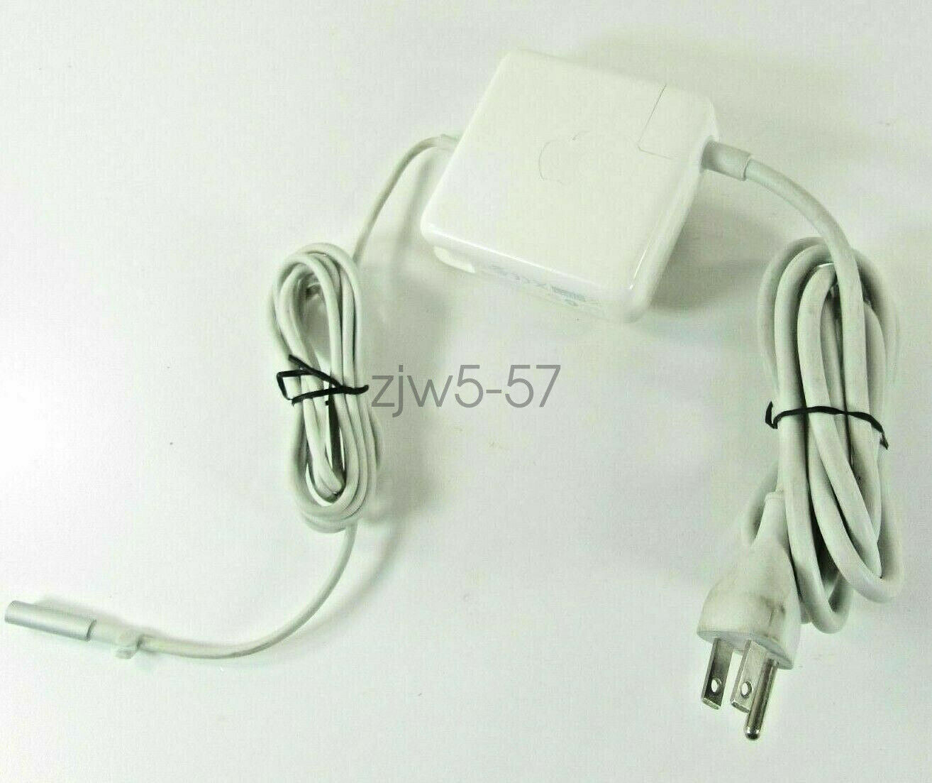 MacBook Pro 85W L-Tip MagSafe Power Adapter Charger Apple A1343 85 Watt