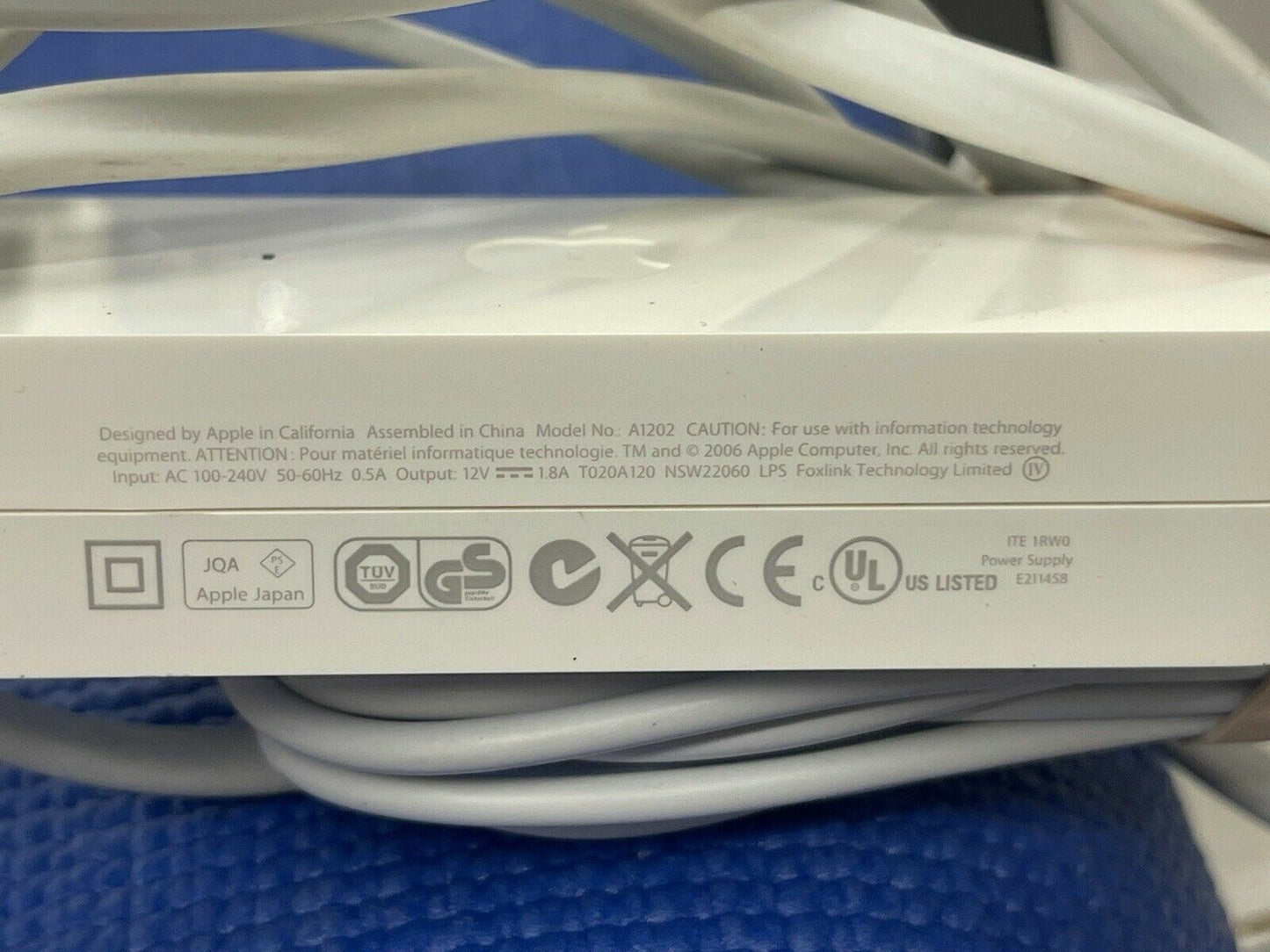 ORIGINAL OEM APPLE AIRPORT EXTREME BASE STATION POWER SUPPLY AC ADAPTER A1202