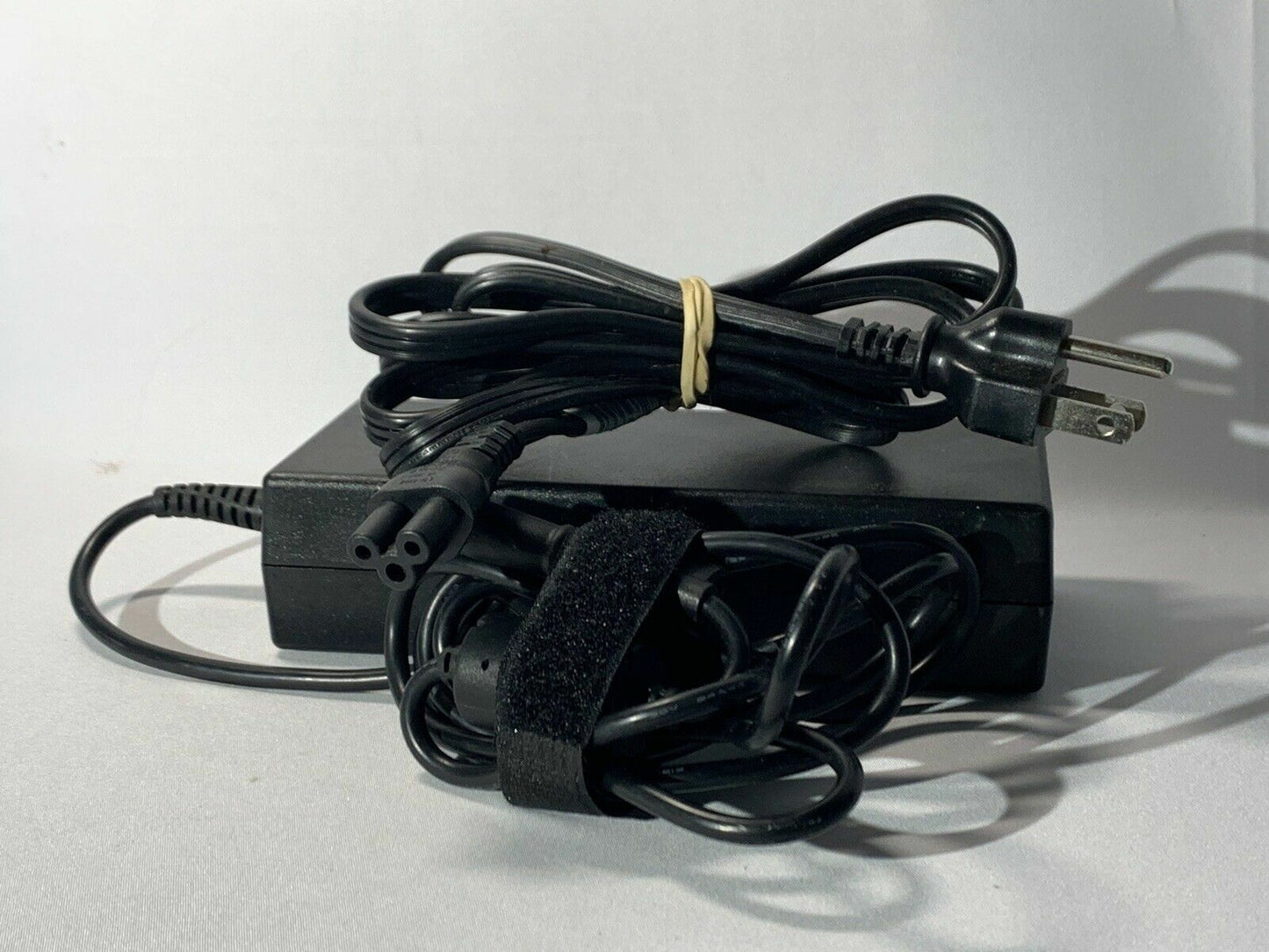 HP 150W 19V 7.89a AC Adapter HSTNN-LA09 519333-001 PA-1151-03 + Power Cord