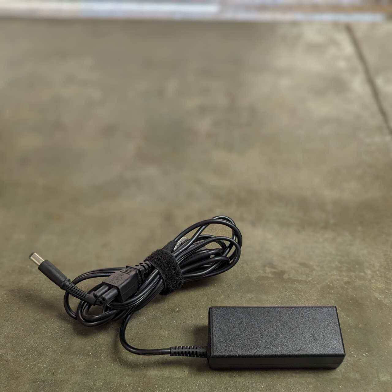 OEM HP 65W EliteBook 840 G1 G2 850 G1 G2 G3 AC Power Charger Adapter Cord