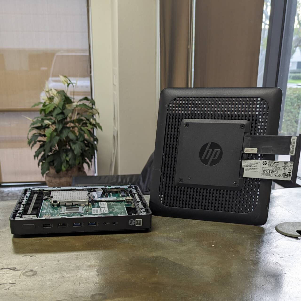 HP Flexible Thin Client T520 Desktop AMD GX-212JC 4GB RAM 65GB SSD