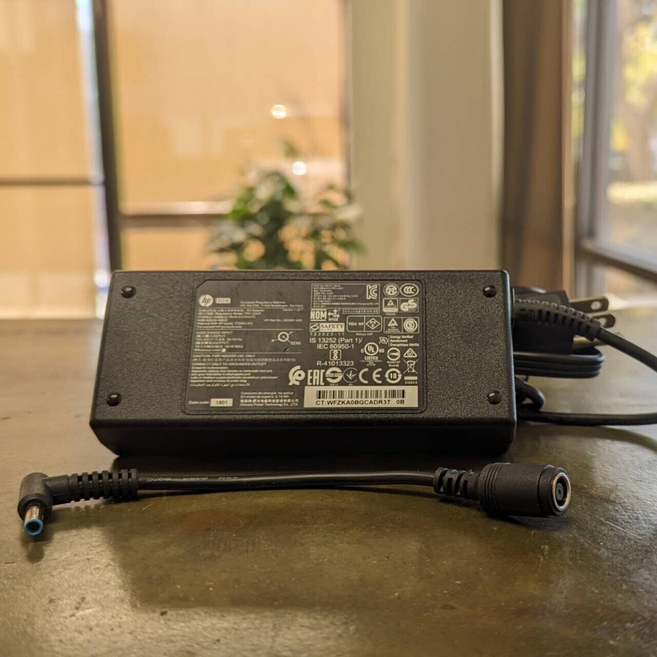 LOT OF 10 Genuine OEM HP 65W 90W AC Adapter Charger Blue tip 4.5mm Barrel 7.4mm