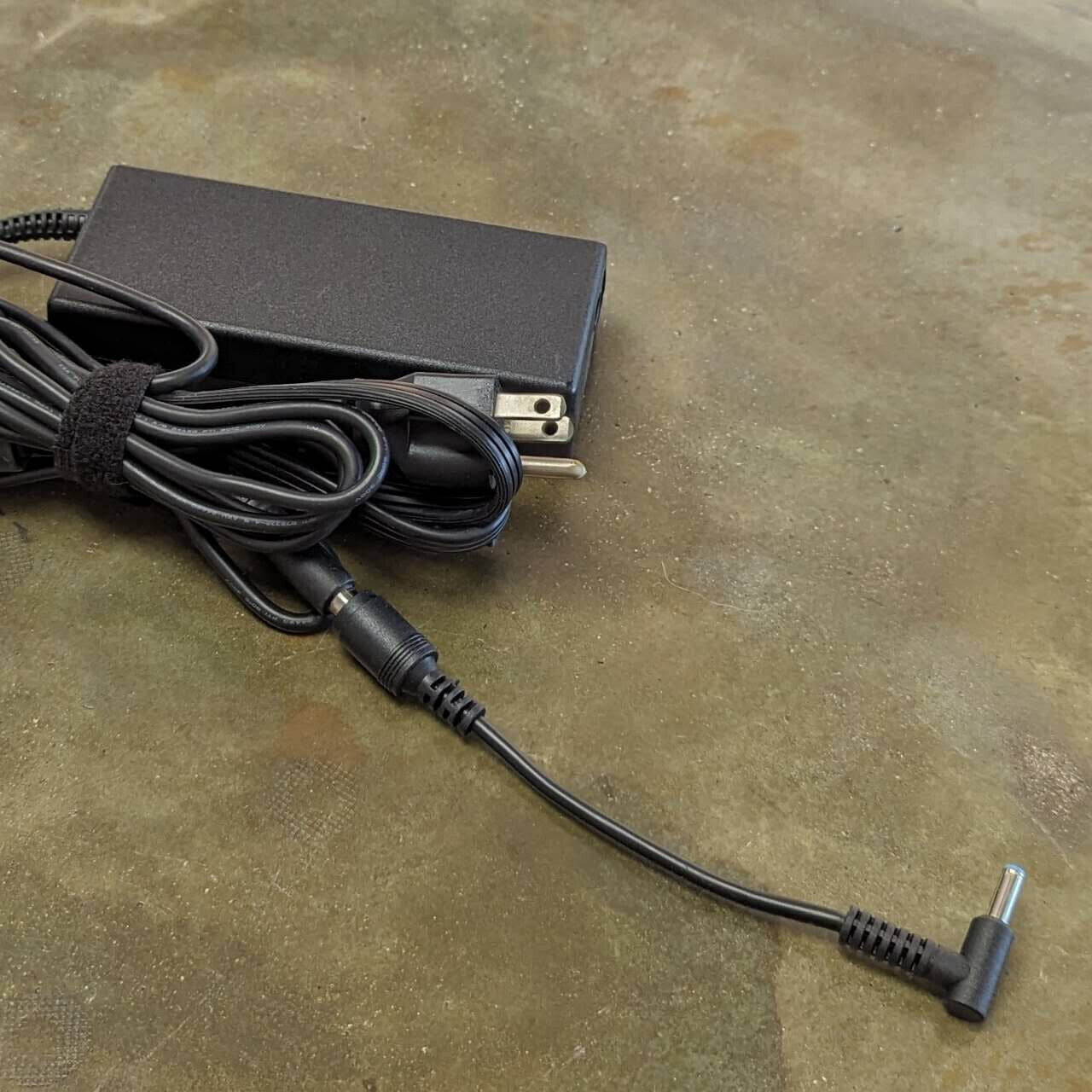 LOT OF 10 Genuine OEM HP 65W 90W AC Adapter Charger Blue tip 4.5mm Barrel 7.4mm