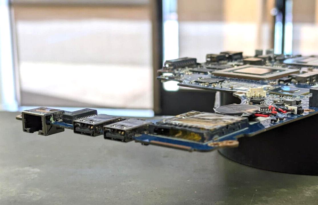 Dell Alienware 17 R2 Motherboard i7-4720HQ GTX970M LA-B753P HH4PY