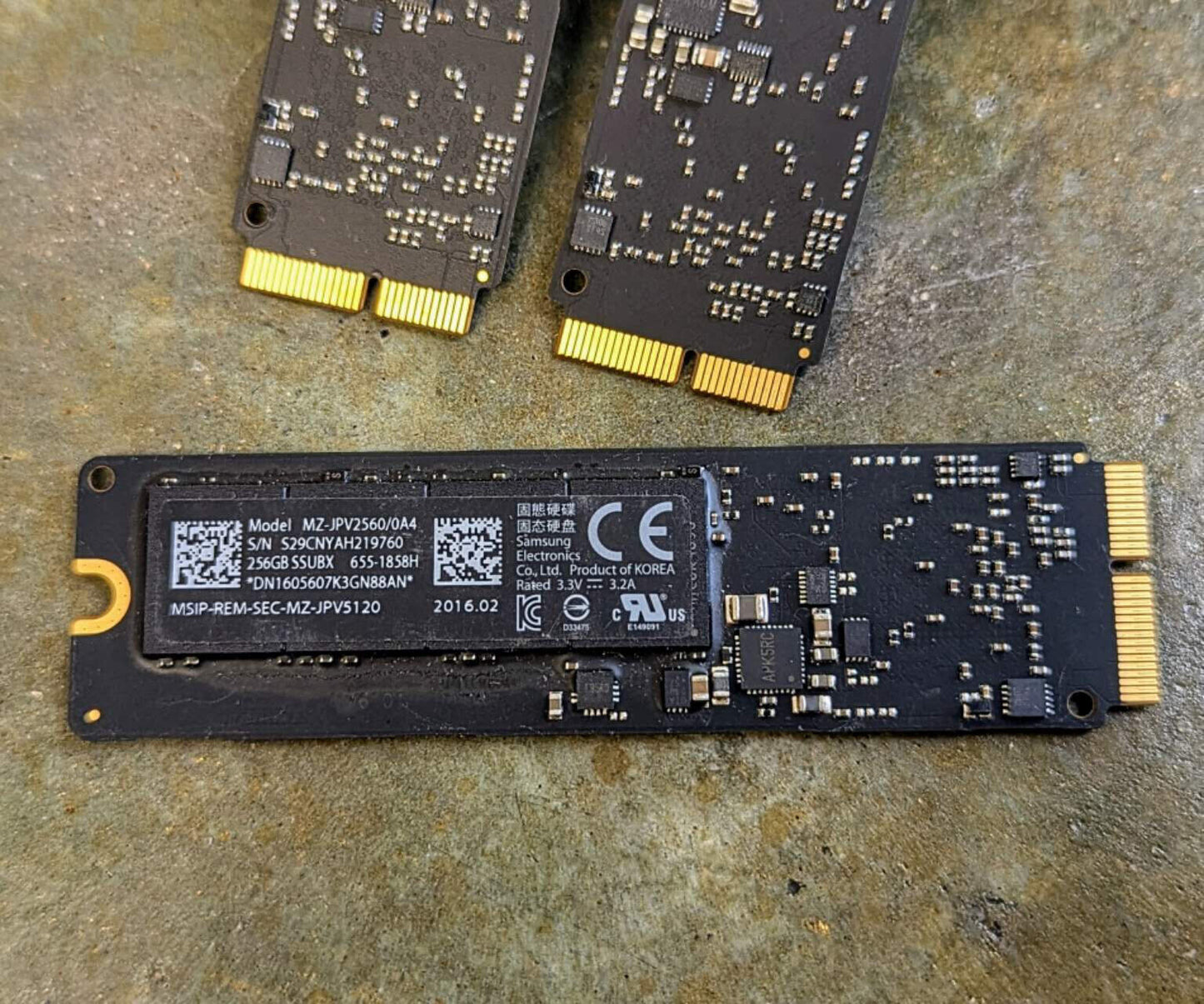 Samsung MZ-JPV2560/0A4 256GB SSD For MacBook Pro Retina Air 2013 2014 2015