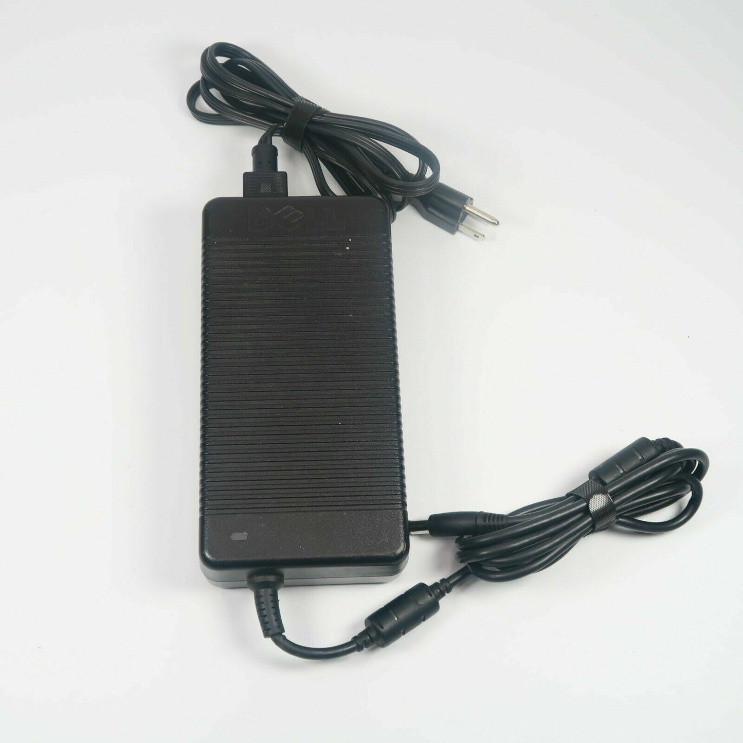 Dell DA210PE1-00 210W AC Adapter Laptop Charger Power Supply 19.5V 10.8A 0D846D