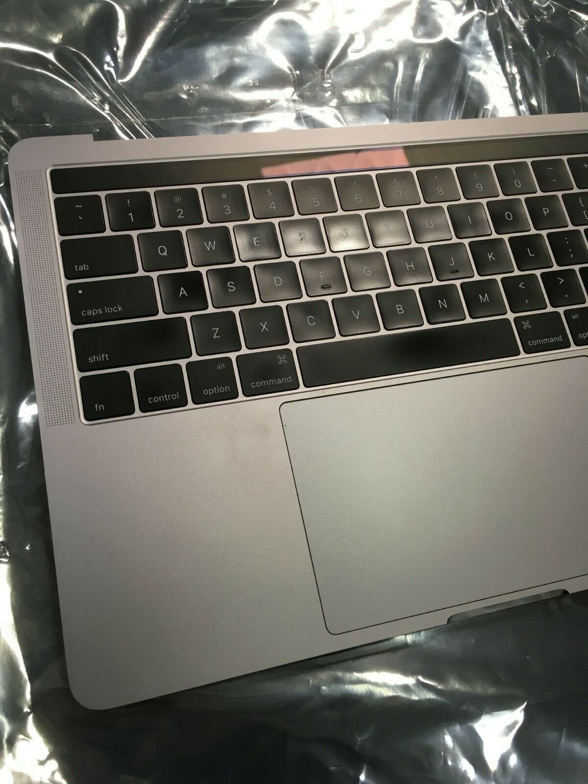 Apple MacBook Pro 13" 2016 2017 A1706 Palmrest Keyboard Battery Gray Genuine