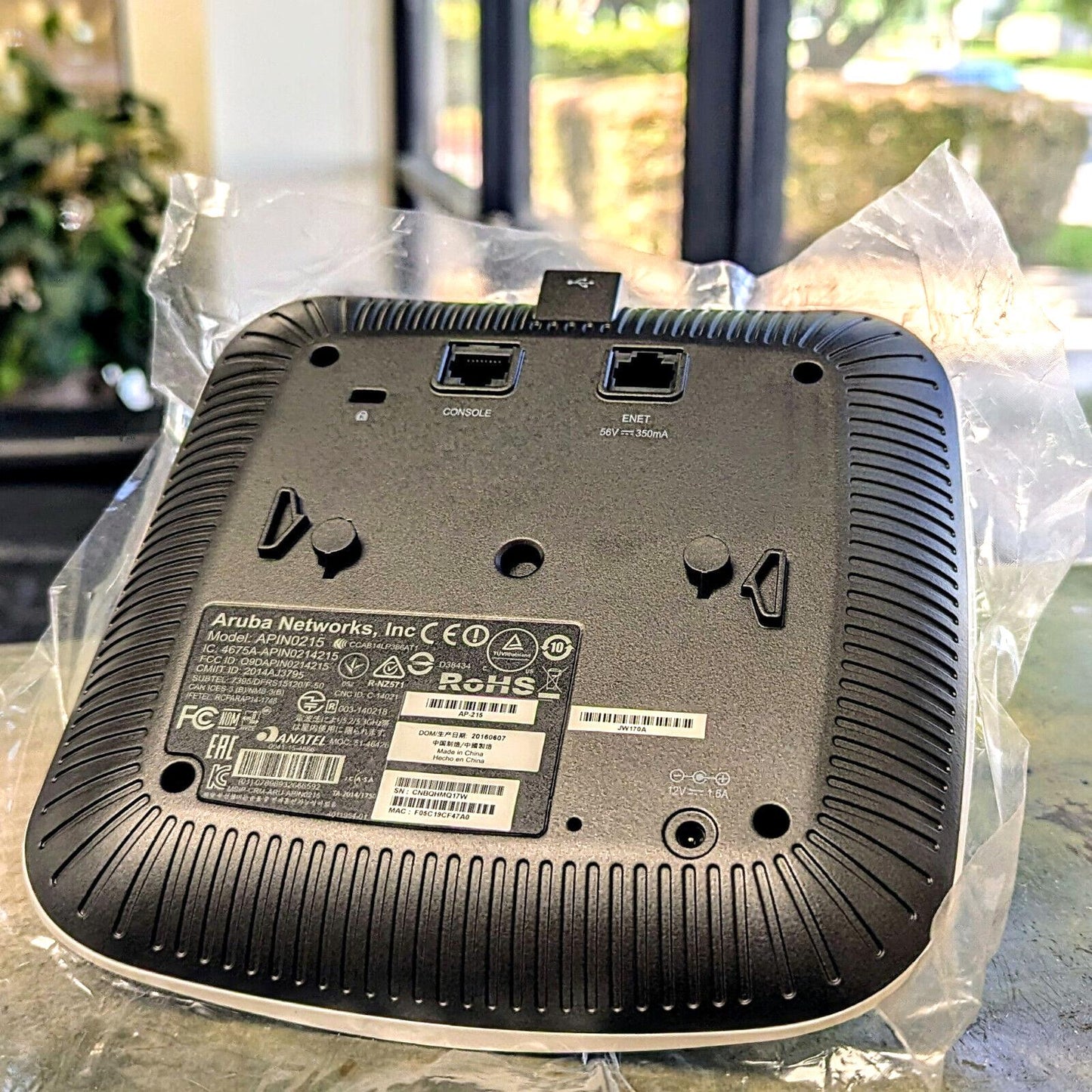 Aruba AP-215 APIN0215 2.4GHz 450Mbps 5GHz 1.3Gbps 802.11ac Wireless Access Point