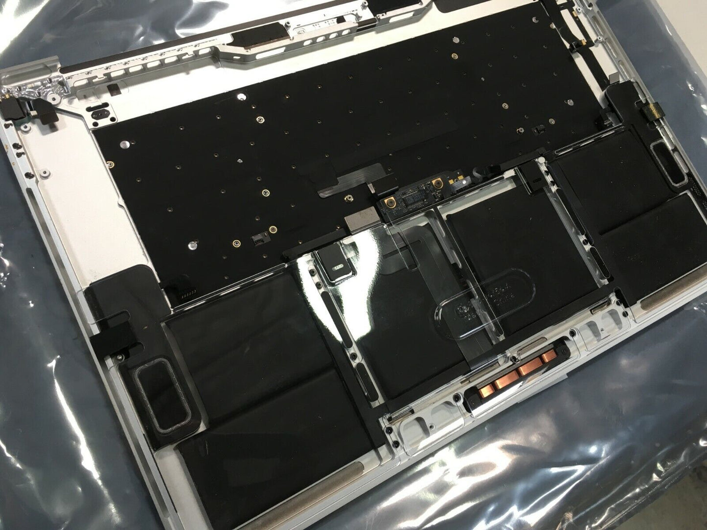 OEM MacBook Pro A1707 2016 2017 15" Silver Top Case Keyboard + Battery Grade A