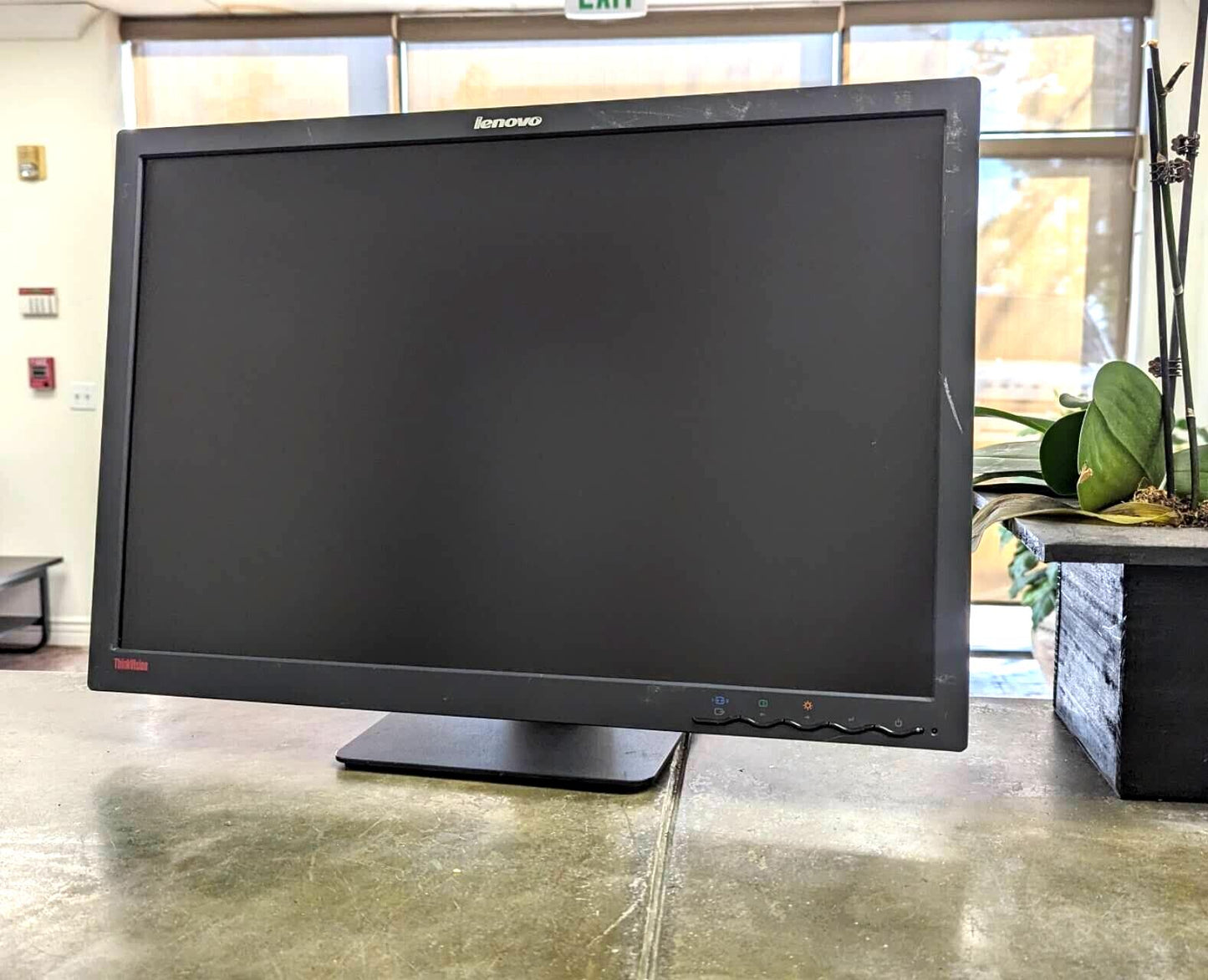 Lenovo ThinkVision LT2452PWc 24” 1920 x 1200 WLED LCD Monitor and stand