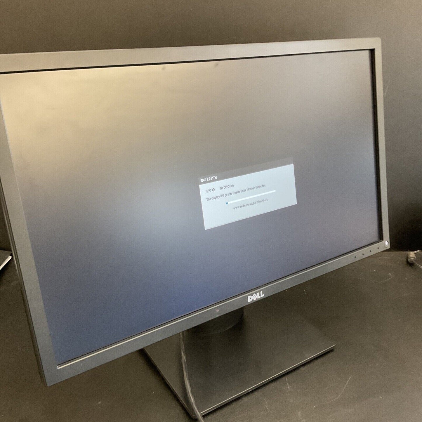 Dell E2417H 23.8" Full HD 1920x1080 60Hz VGA DisplayPort Widescreen LED