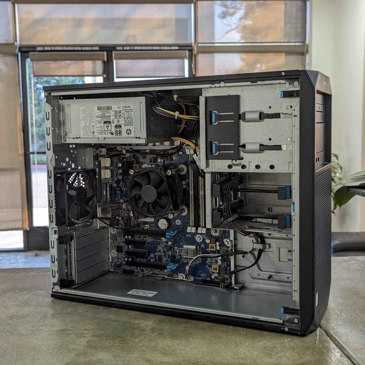 中古 THIRDWAVE GALLERIA SK(Intel Core i7 13700F/32GB/SSD1TB