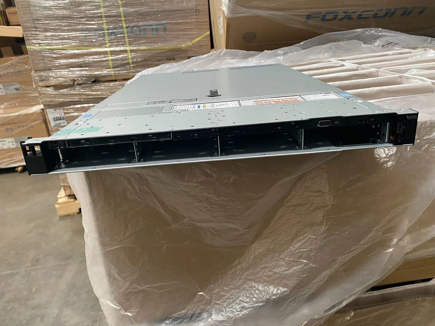 DELL EMC POWEREDGE R440 4 BAY LFF SERVER EMPTY METAL CHASSIS HJ4NN 6NY4R FYR2C