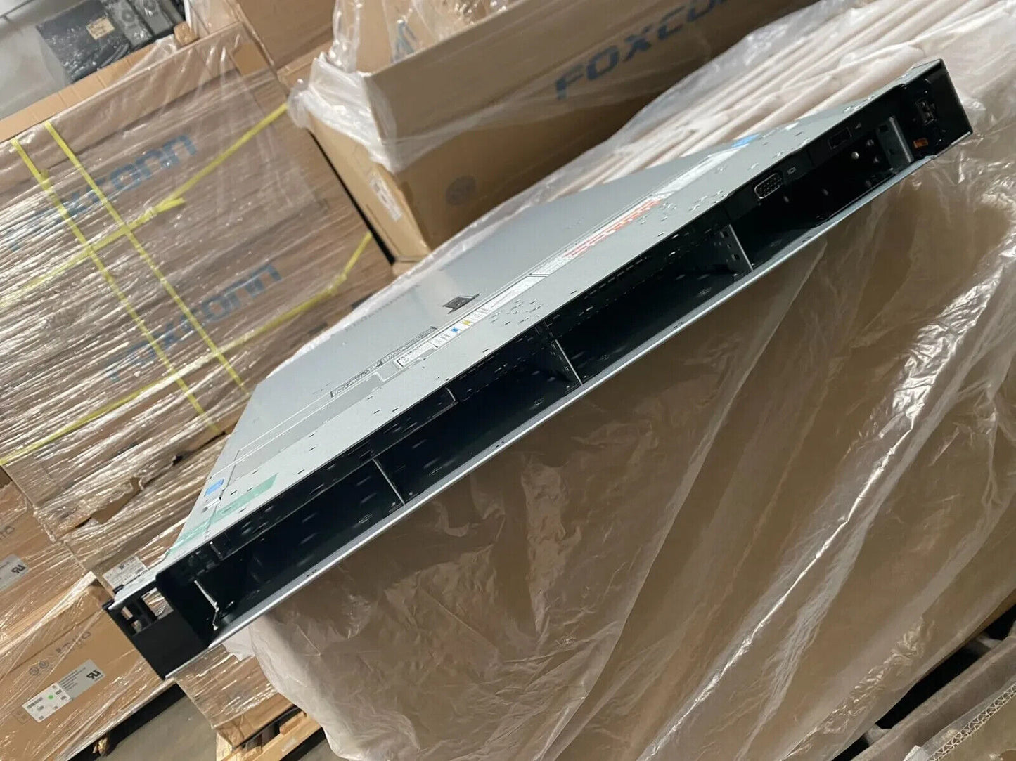 DELL EMC POWEREDGE R440 4 BAY LFF SERVER EMPTY METAL CHASSIS HJ4NN 6NY4R FYR2C