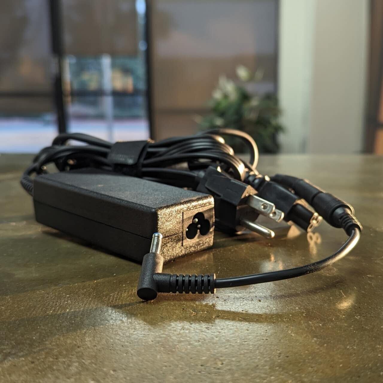 LOT OF 50 Genuine 65W HP AC Adapter blue tip 19.5V 3.33A Pavilion 854055-001