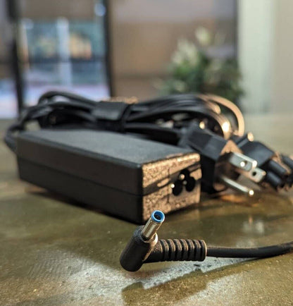 OEM HP AC Adapter/Charger 19.5V 45w 65w 90w 135w 4.5mm Blue Tip Elitebook Envy