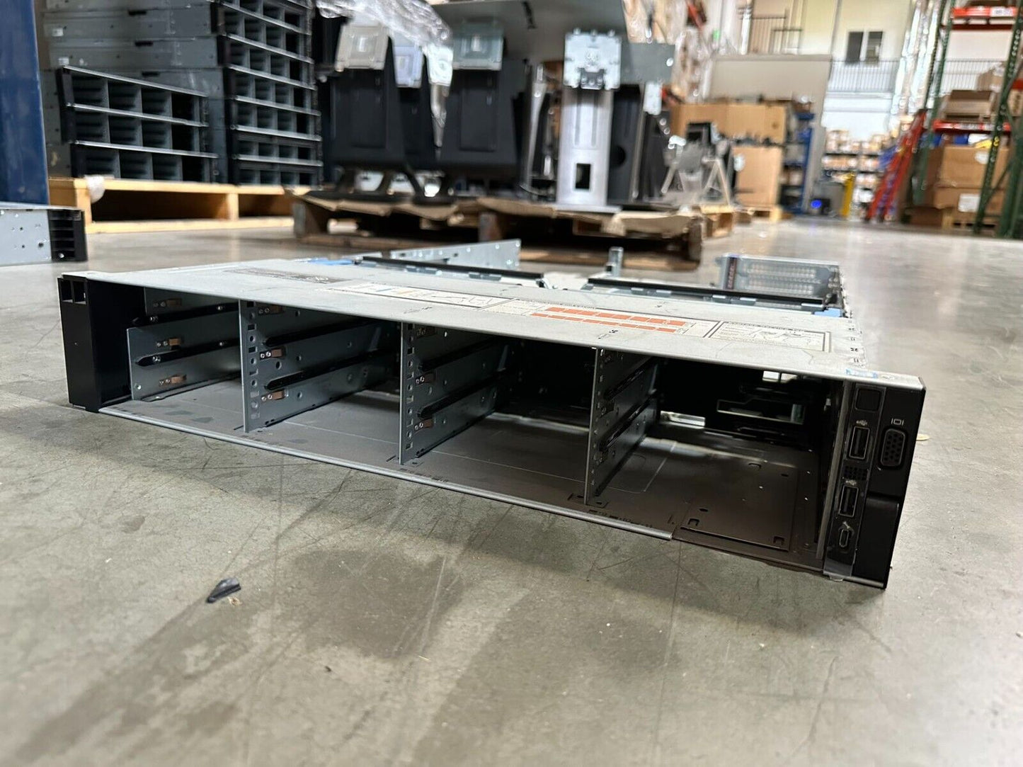 DELL EMC PowerEdge R740 R740XD 12x 3.5" Bays Server Chassis Case Backplane 8N0NG