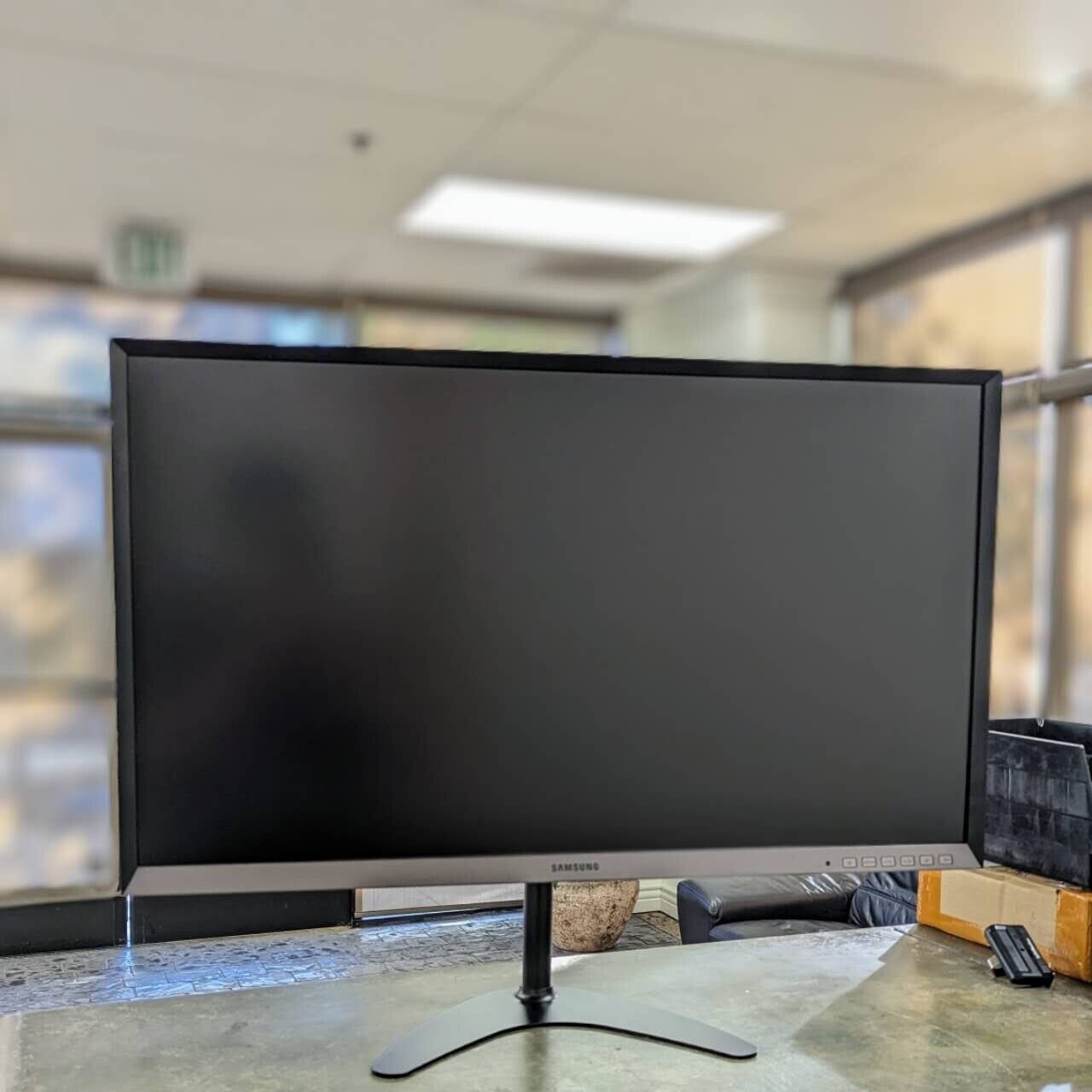 Samsung S32D850T 32" Ultrawide WQHD 2560x1440 LED Monitor WITHOUT STAND