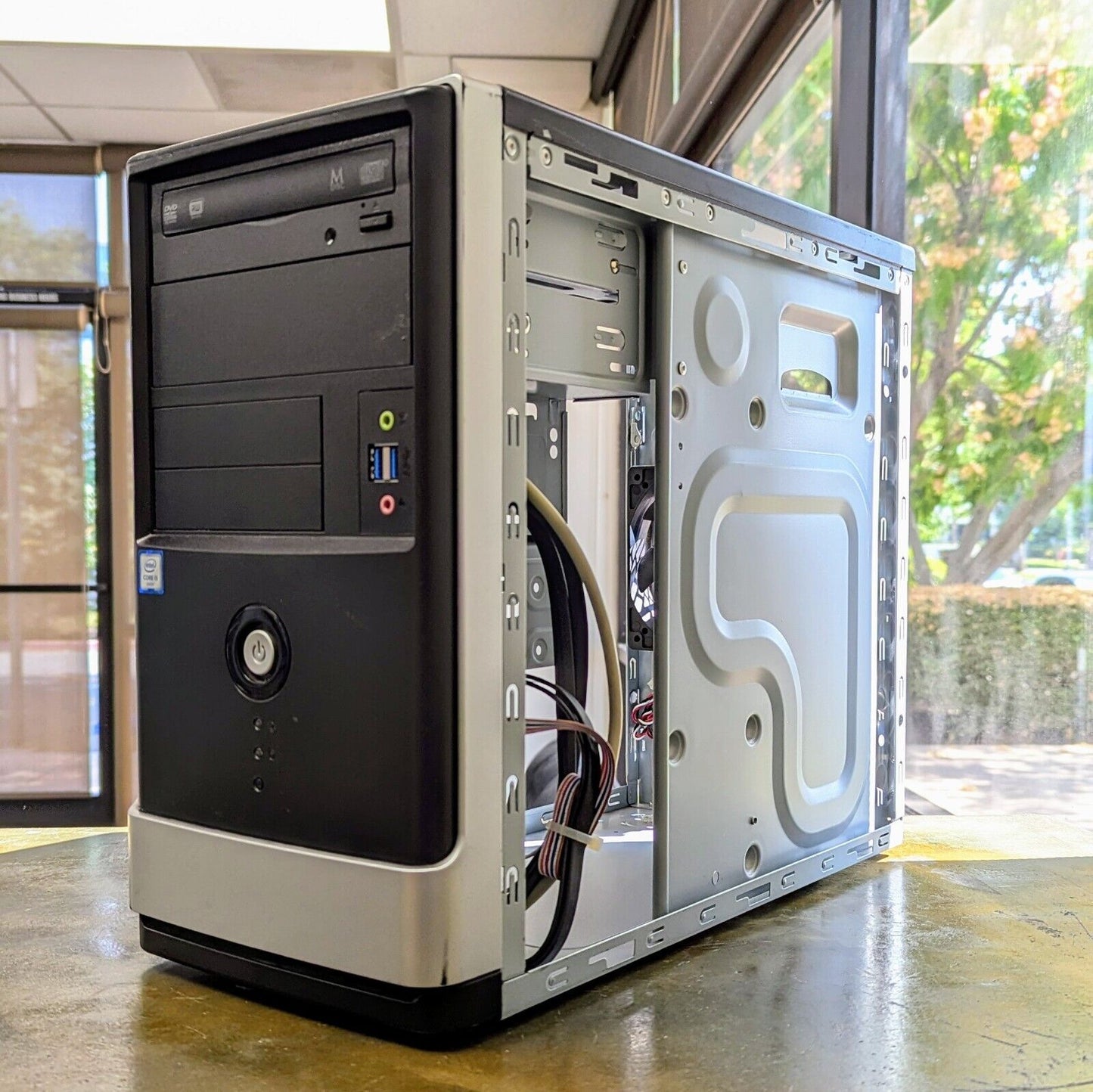 Unbranded Retro 2000s Gaming ATX Computer Case Sleeper Build - FREE SHIPPING