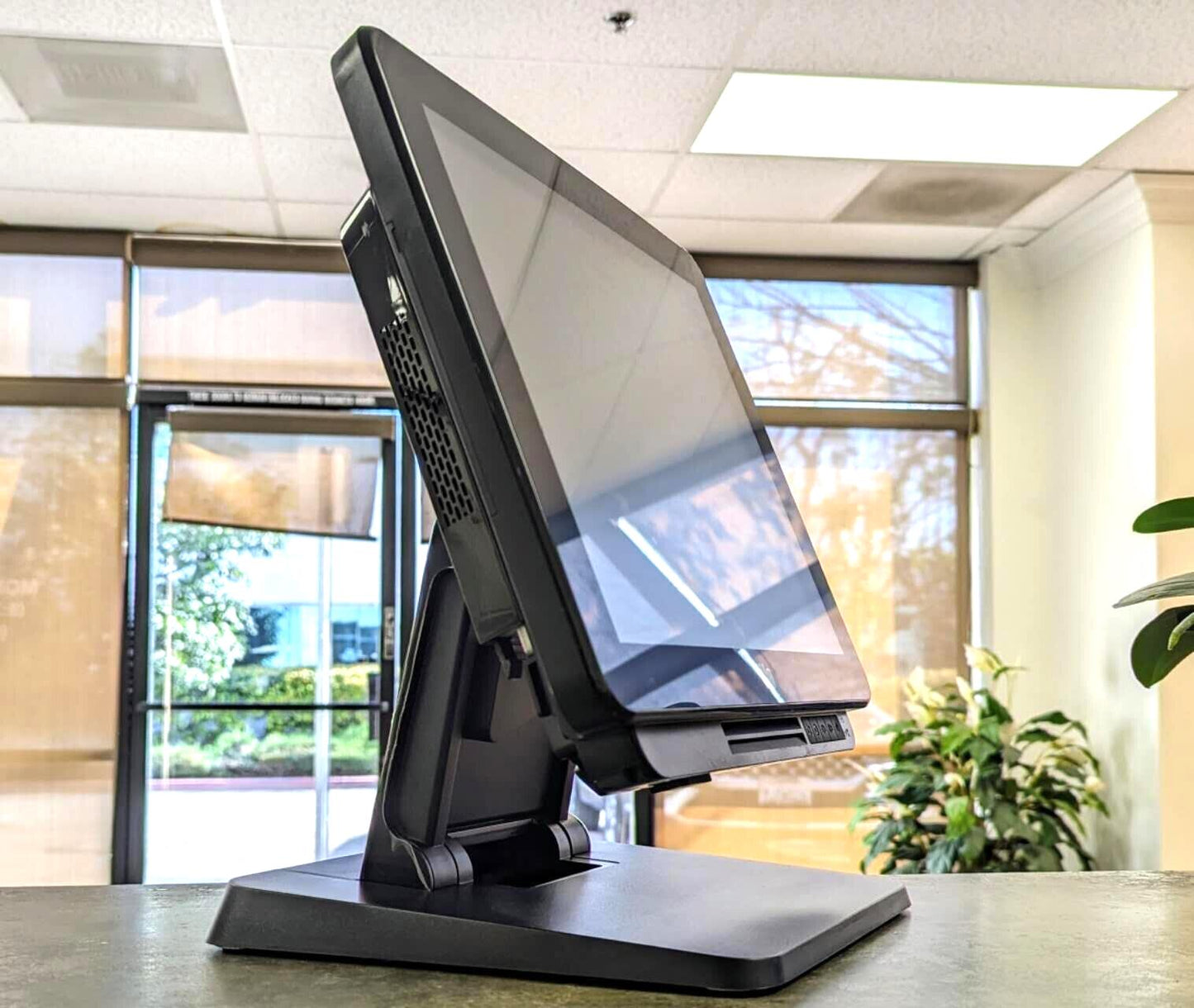 ELO ESY15X5 15" Touch Screen AIO POS Retail System Computer i5 4GB RAM 128GB SSD