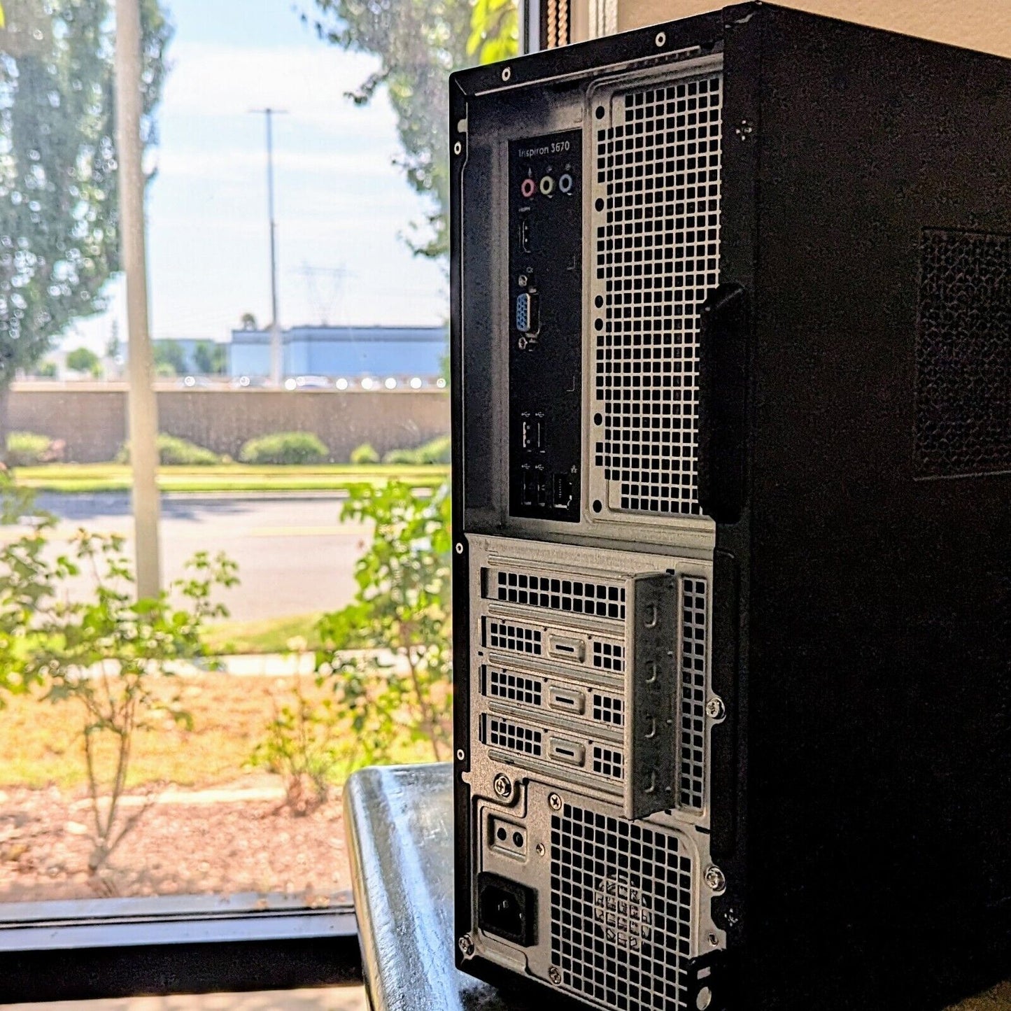 Dell Inspiron 3670 MT i7-8700 16GB DDR4 256GB NVMe Windows 11 PRO Wi-Fi