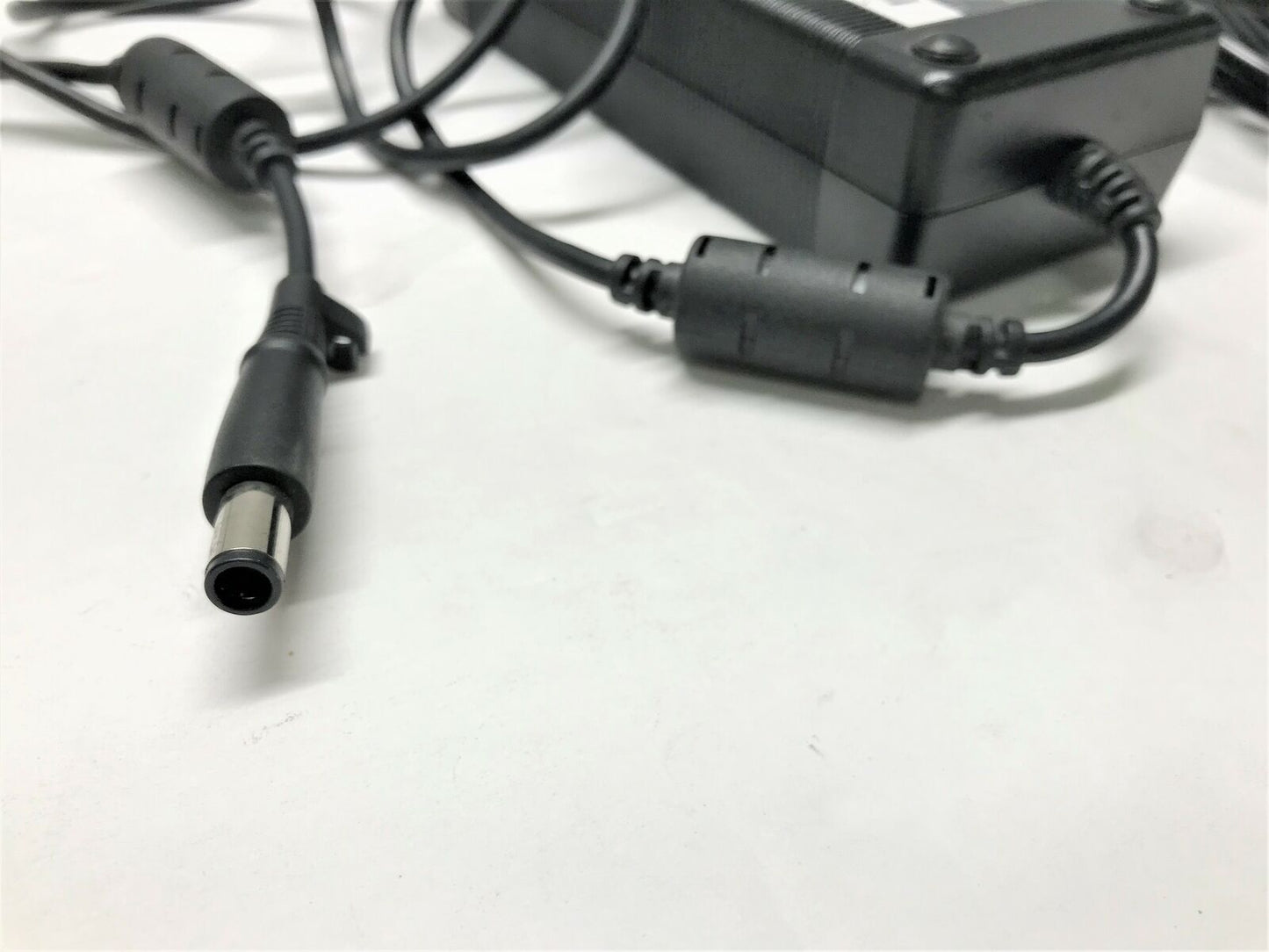 Genuine HP 120W 18.5V 6.5A AC Power Adapter 384023-001 391174-001 with Cord