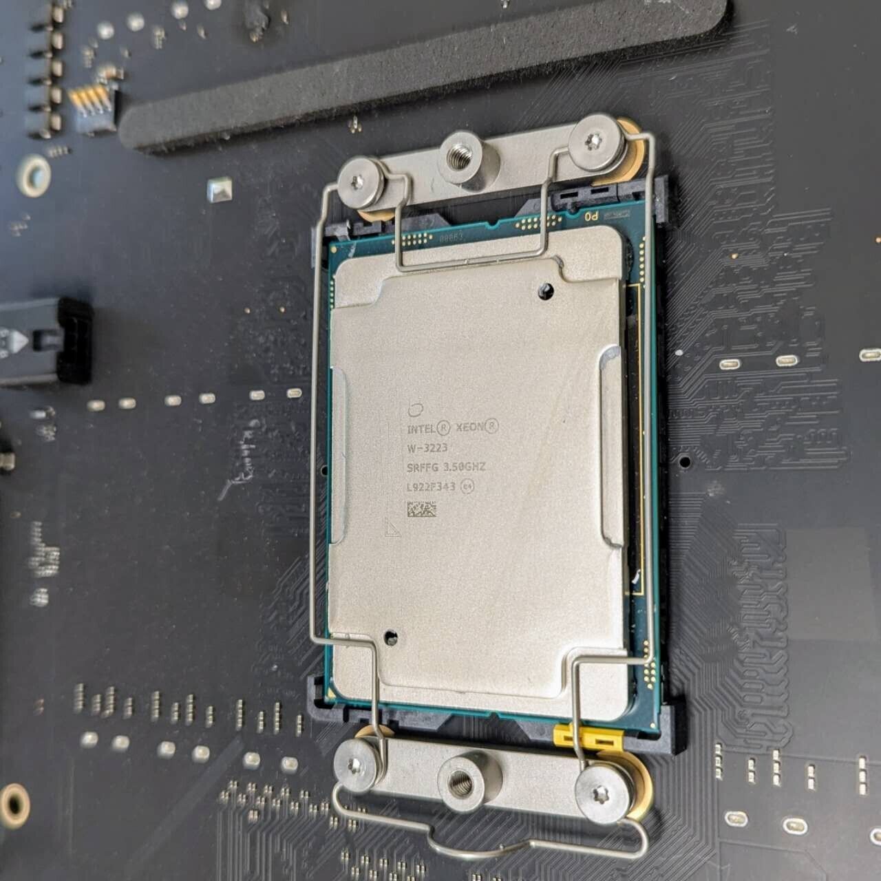 Genuine Apple A1991 2019 Mac Pro 7,1 Logic Board 820-01136-A w/ XEON W-3223