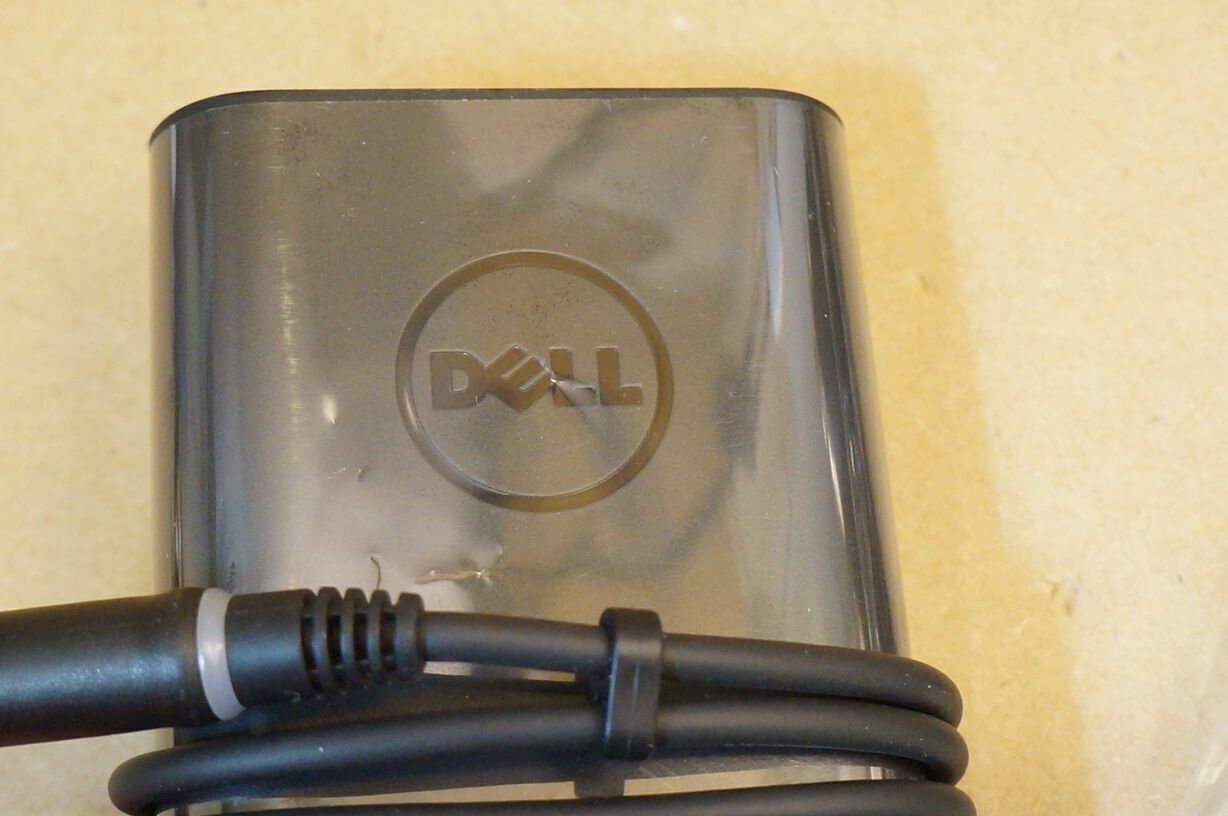 OEM Dell E7240 E7250 E7440 E7450 E7470 E7270 65w Slim AC adapter LA65NM130 JNKWD