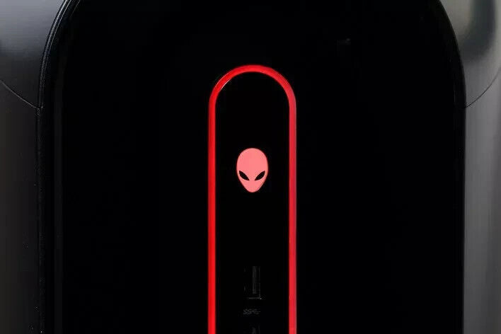Alienware Aurora R10 Ryzen 5 5600X 16GB RAM 1TB SSD Win11 Gaming PC WiFi