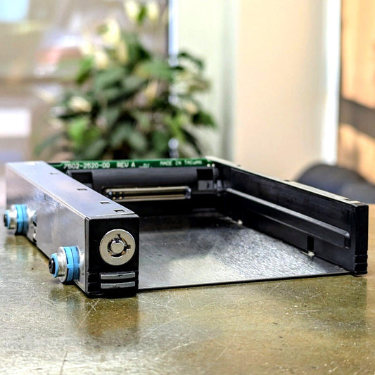 DP25 SAS 6G CRU 3.5" Backplane drive bay Frame 8512-7302-9500 7502-2520-00