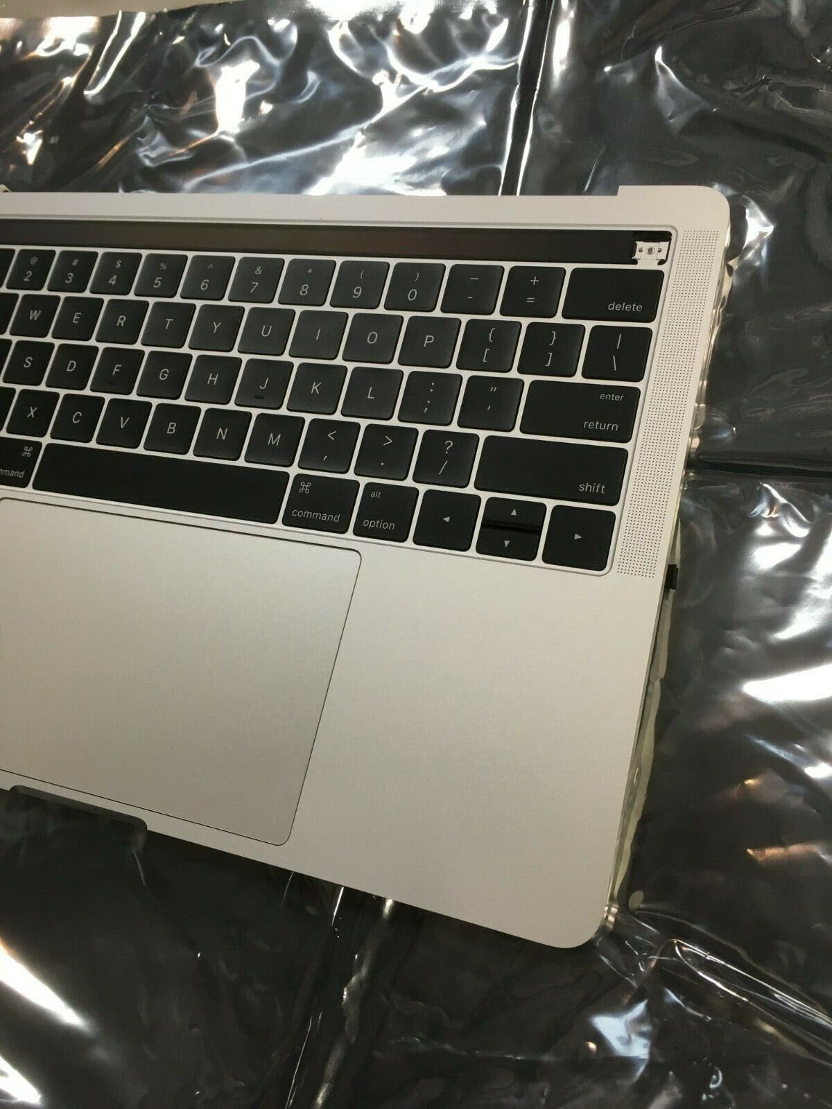 Lot of 5 MacBook Pro A1706 15" 2016 2017 Top Battery Keyboard Trackpad & Bar